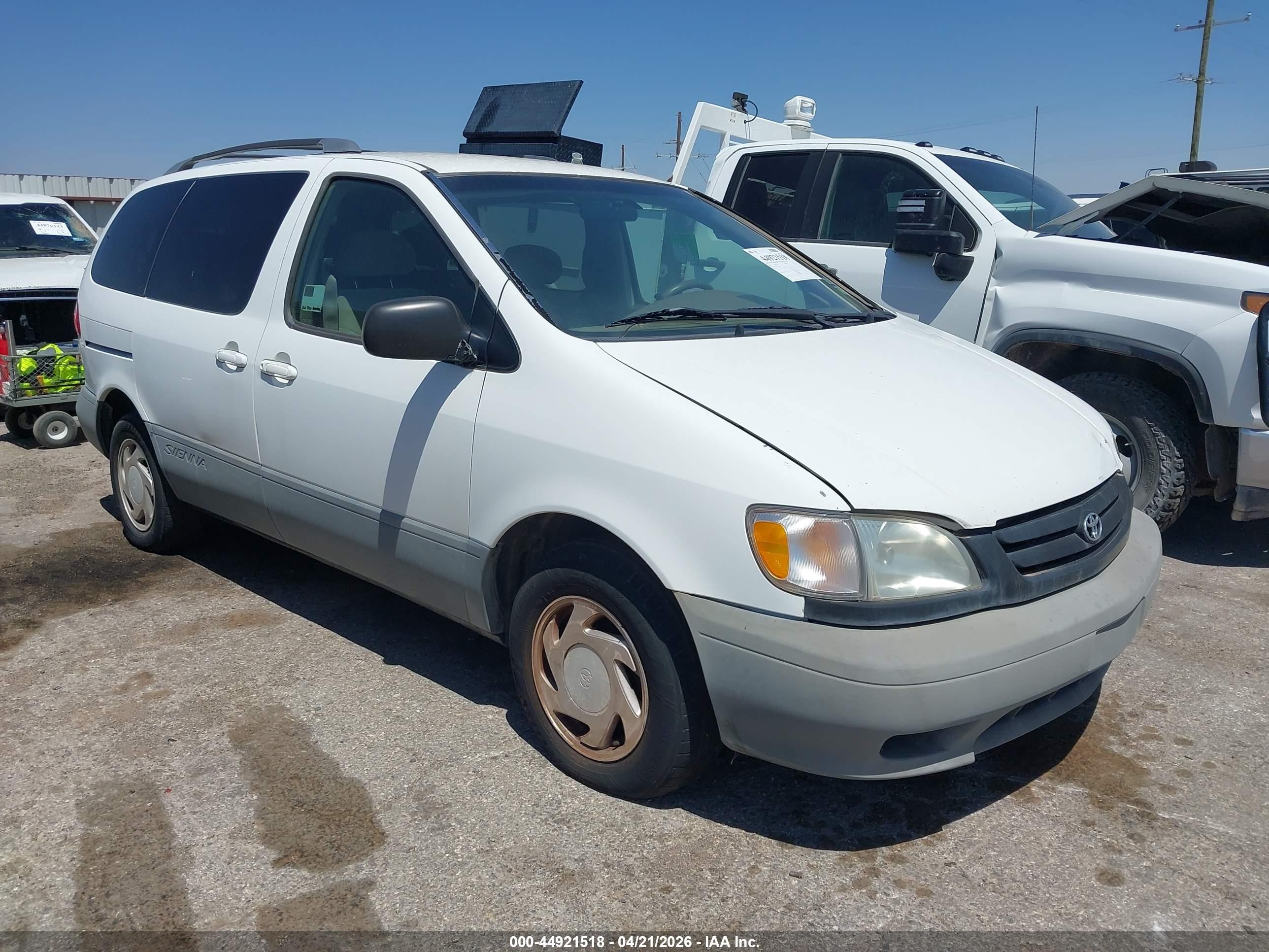 2001 Toyota Sienna Le White vin: 4T3ZF13C31U336255