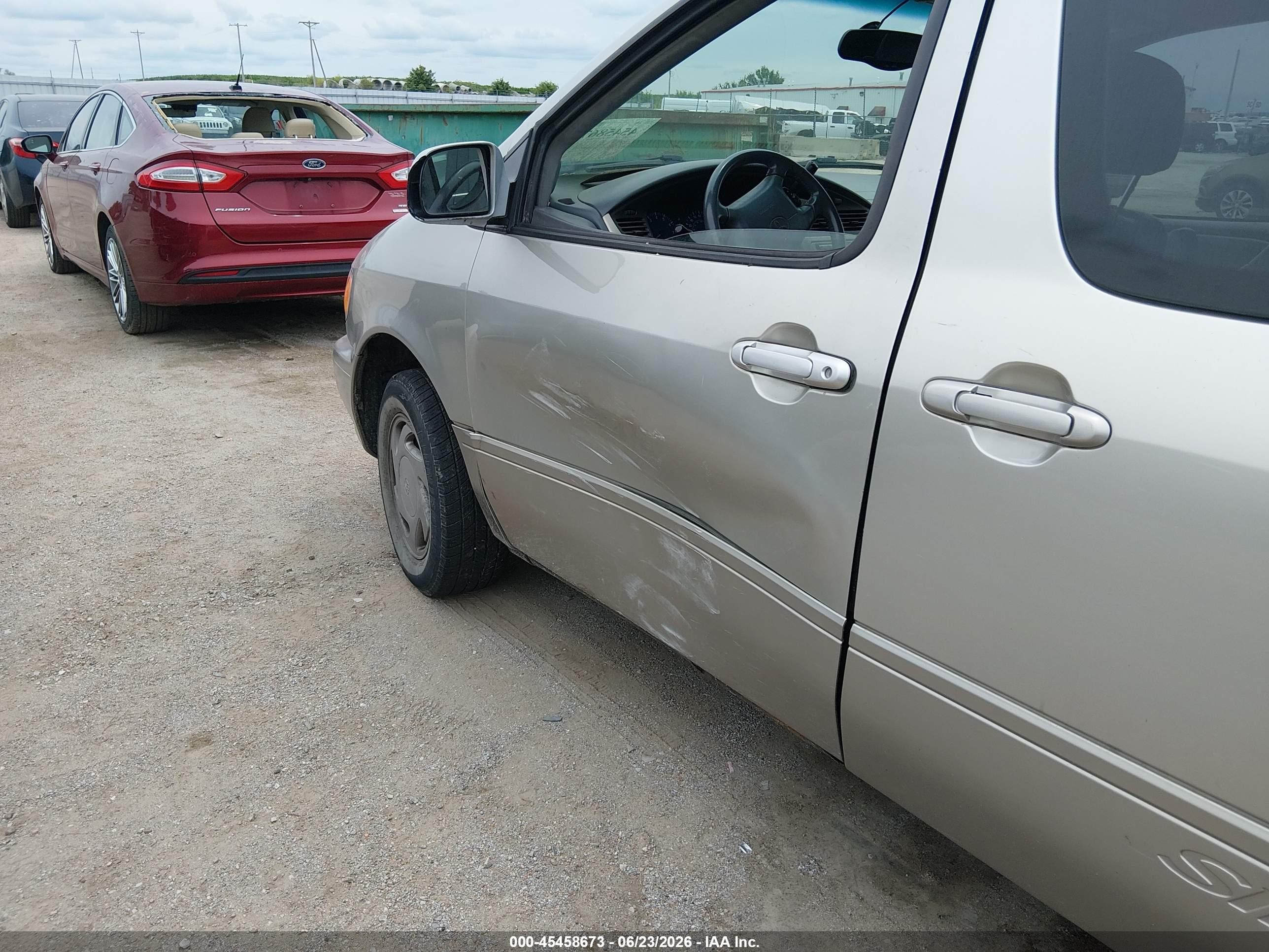2002 Toyota Sienna Xle Silver vin: 4T3ZF13C32U436776