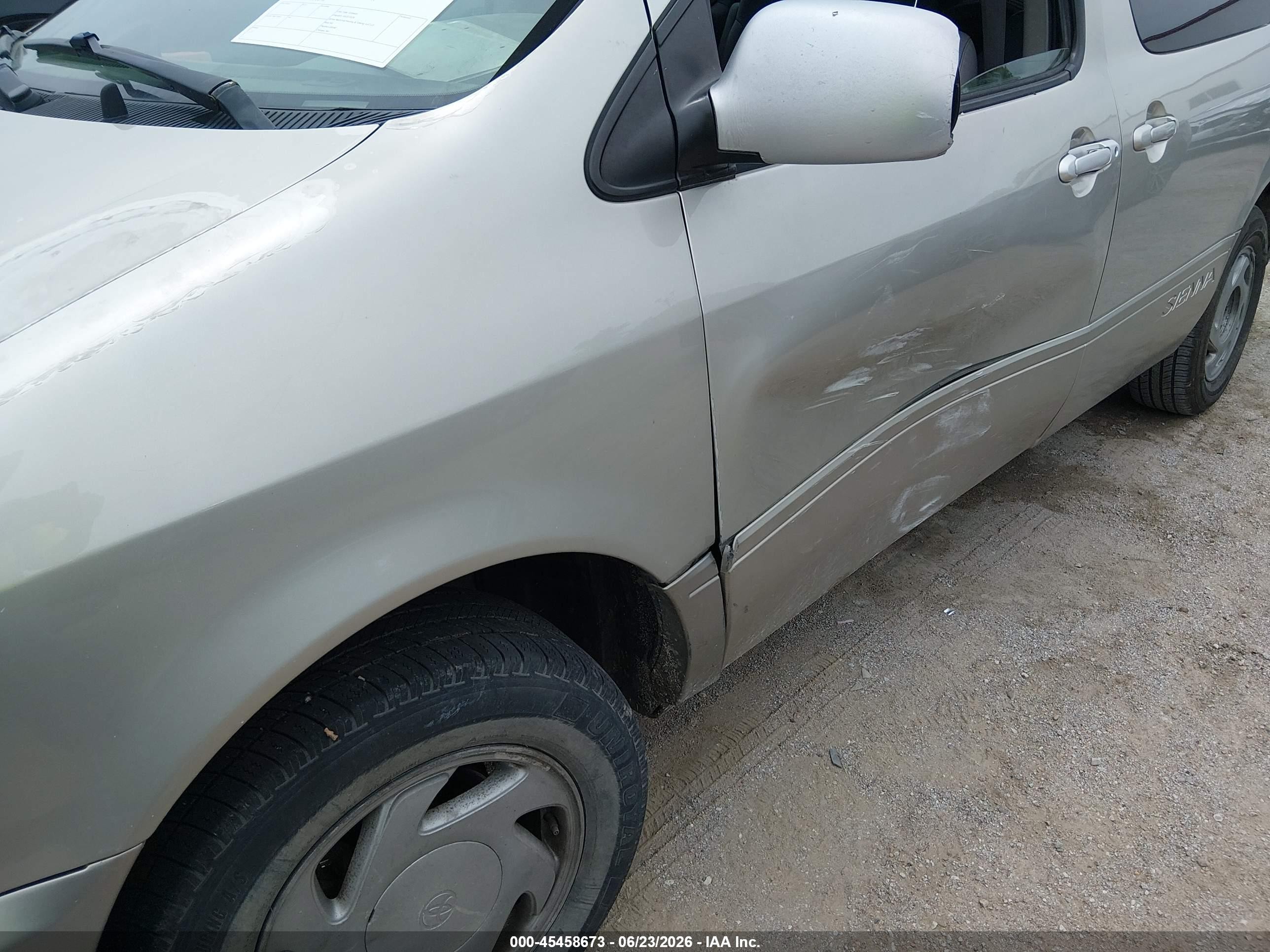2002 Toyota Sienna Xle Silver vin: 4T3ZF13C32U436776
