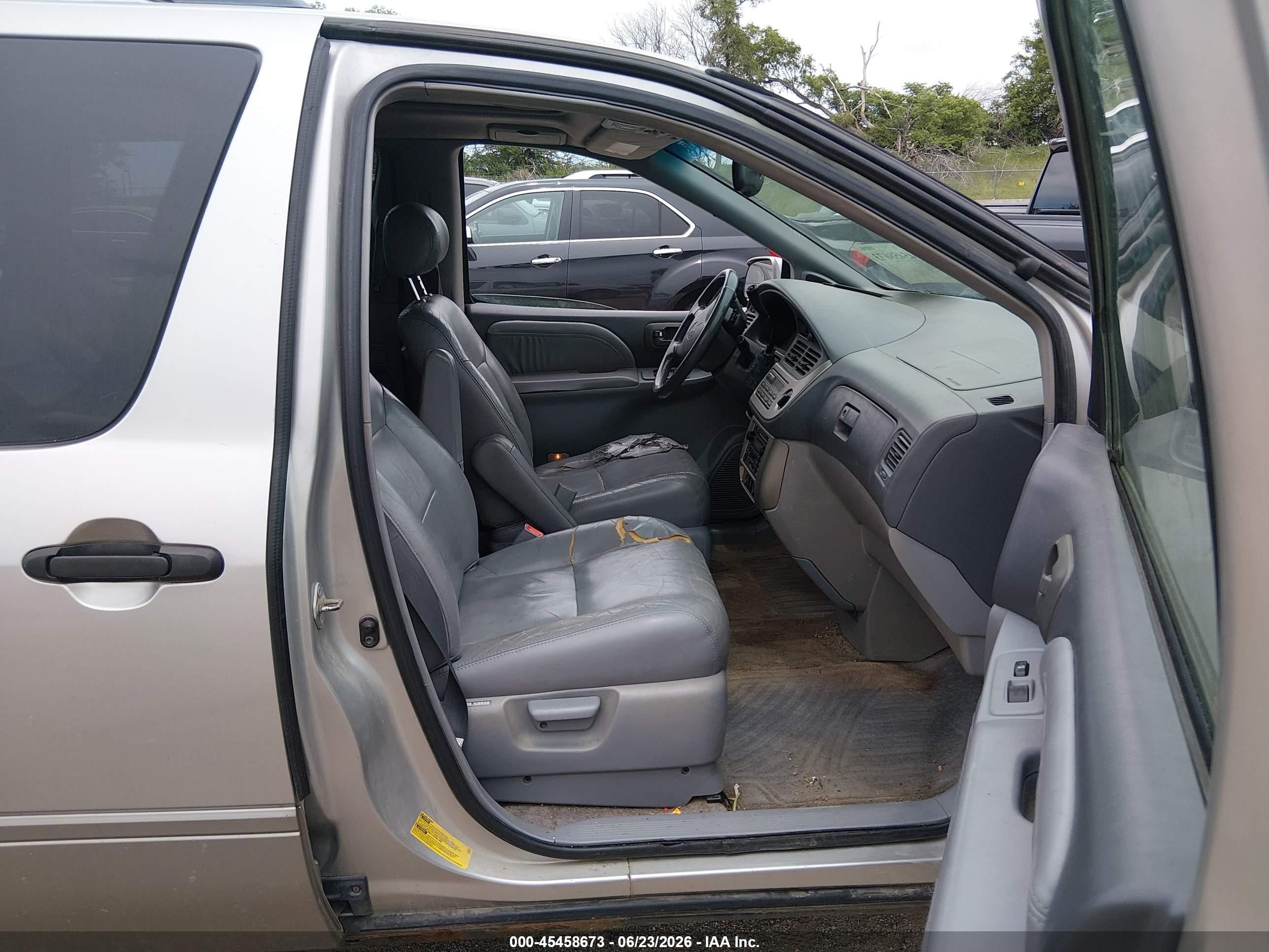 2002 Toyota Sienna Xle Silver vin: 4T3ZF13C32U436776