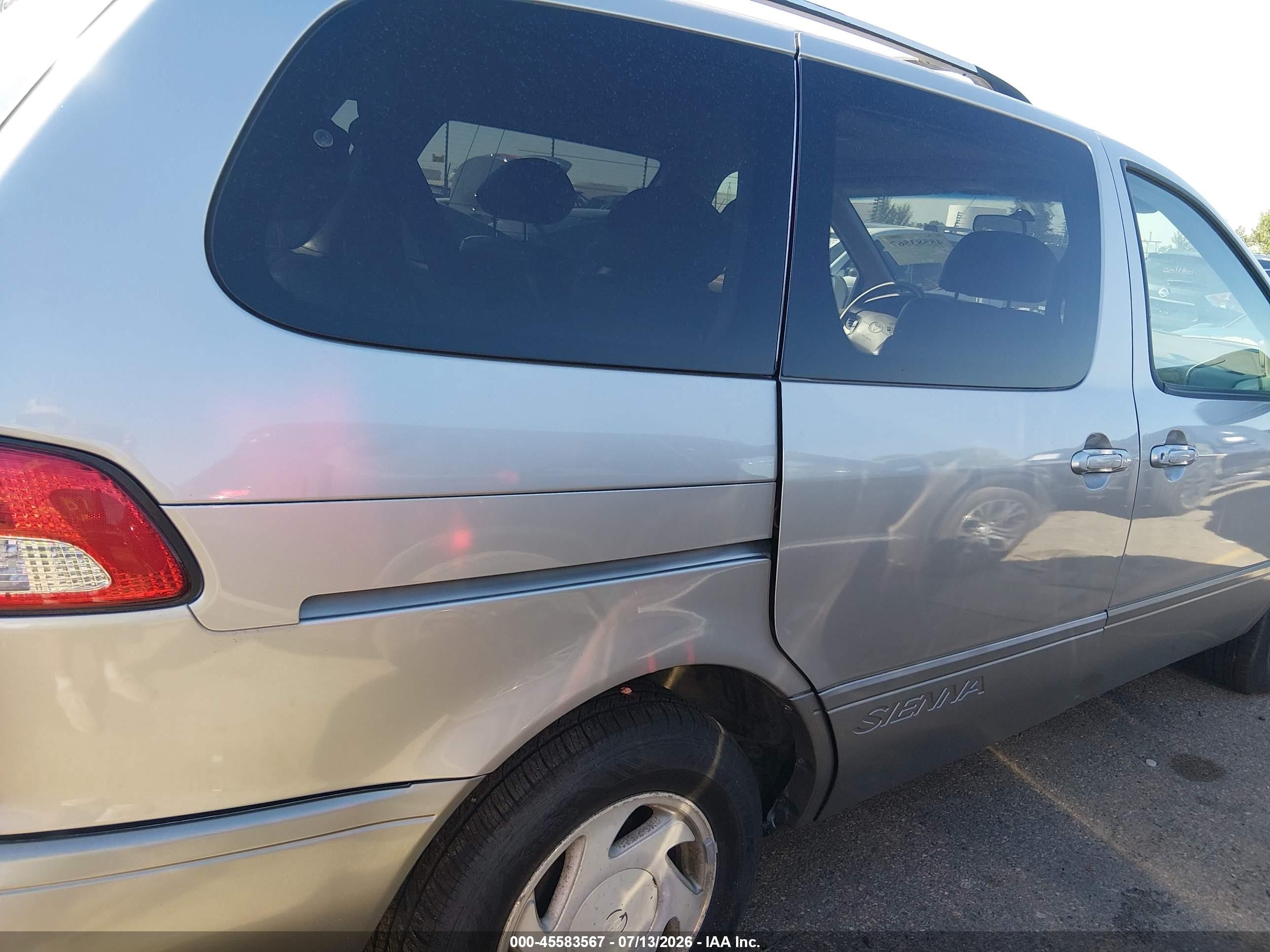 2002 Toyota Sienna Xle Silver vin: 4T3ZF13C32U488117