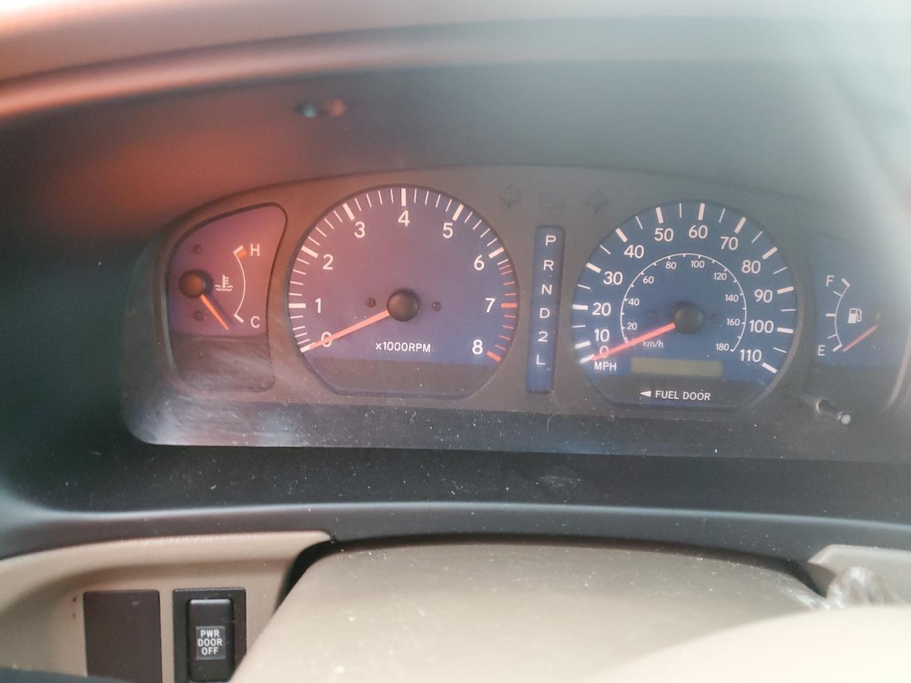 2002 Toyota Sienna Le Серебряный vin: 4T3ZF13C32U498713