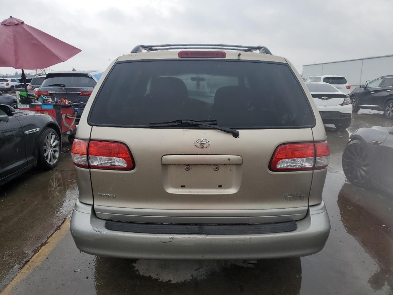2002 Toyota Sienna Le Серебряный vin: 4T3ZF13C32U498713