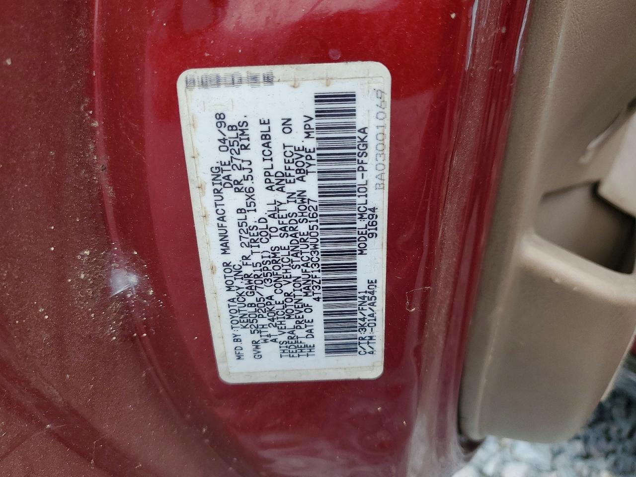 1998 Toyota Sienna Le Red vin: 4T3ZF13C3WU051627