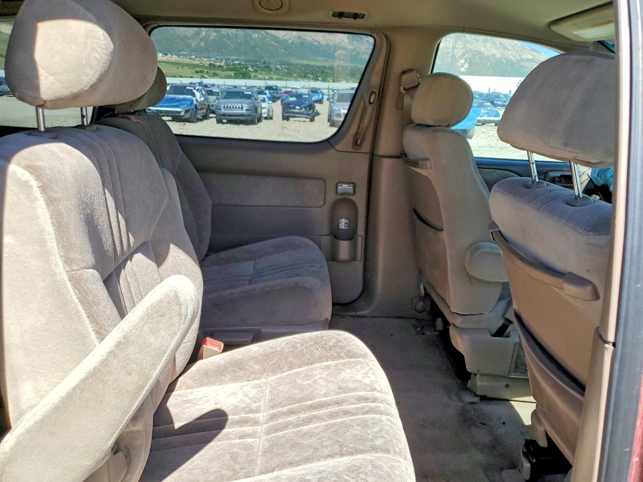 1999 Toyota Sienna Xle Red vin: 4T3ZF13C3XU132905