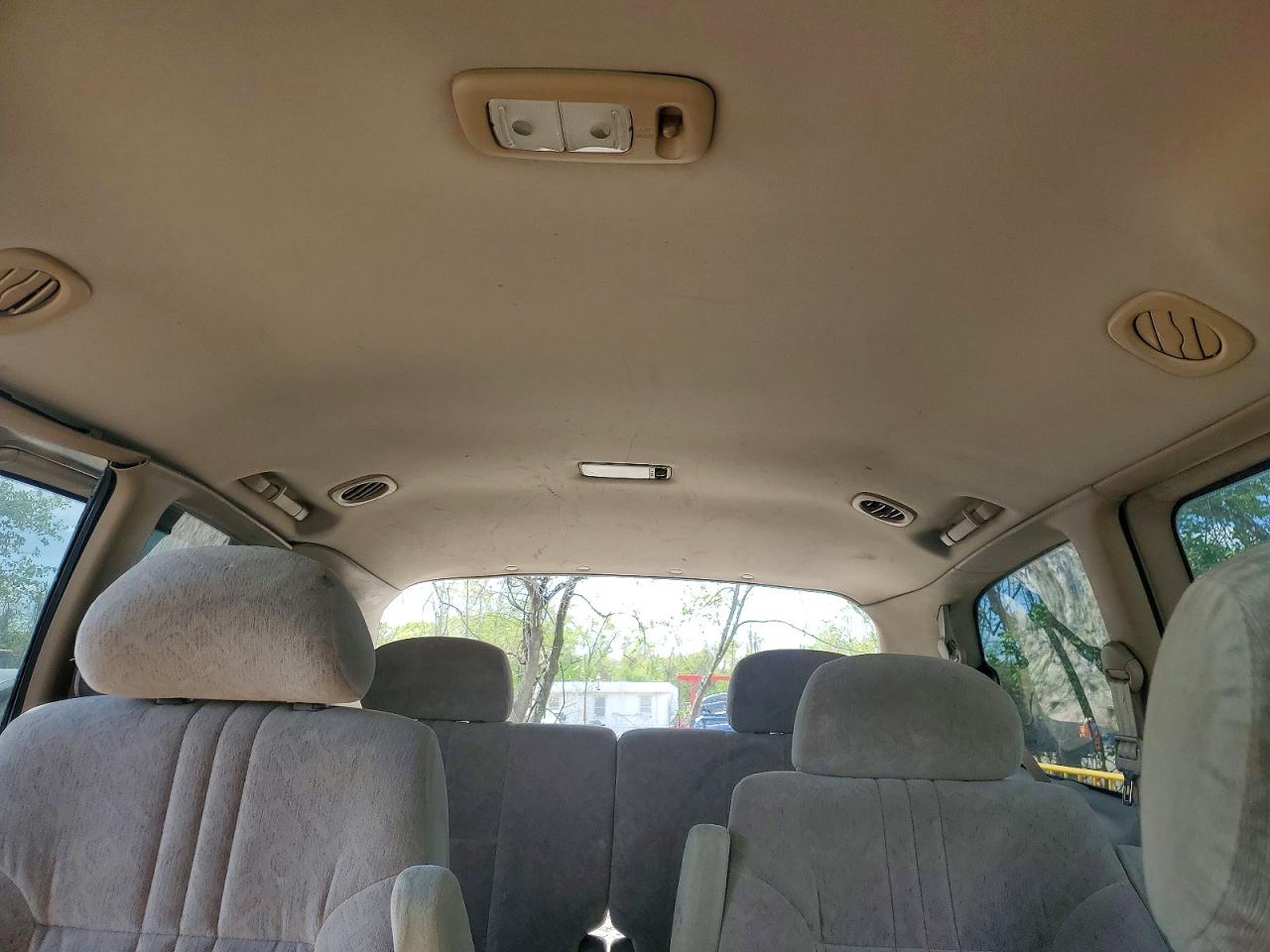 2000 Toyota Sienna Le Beige vin: 4T3ZF13C3YU317344