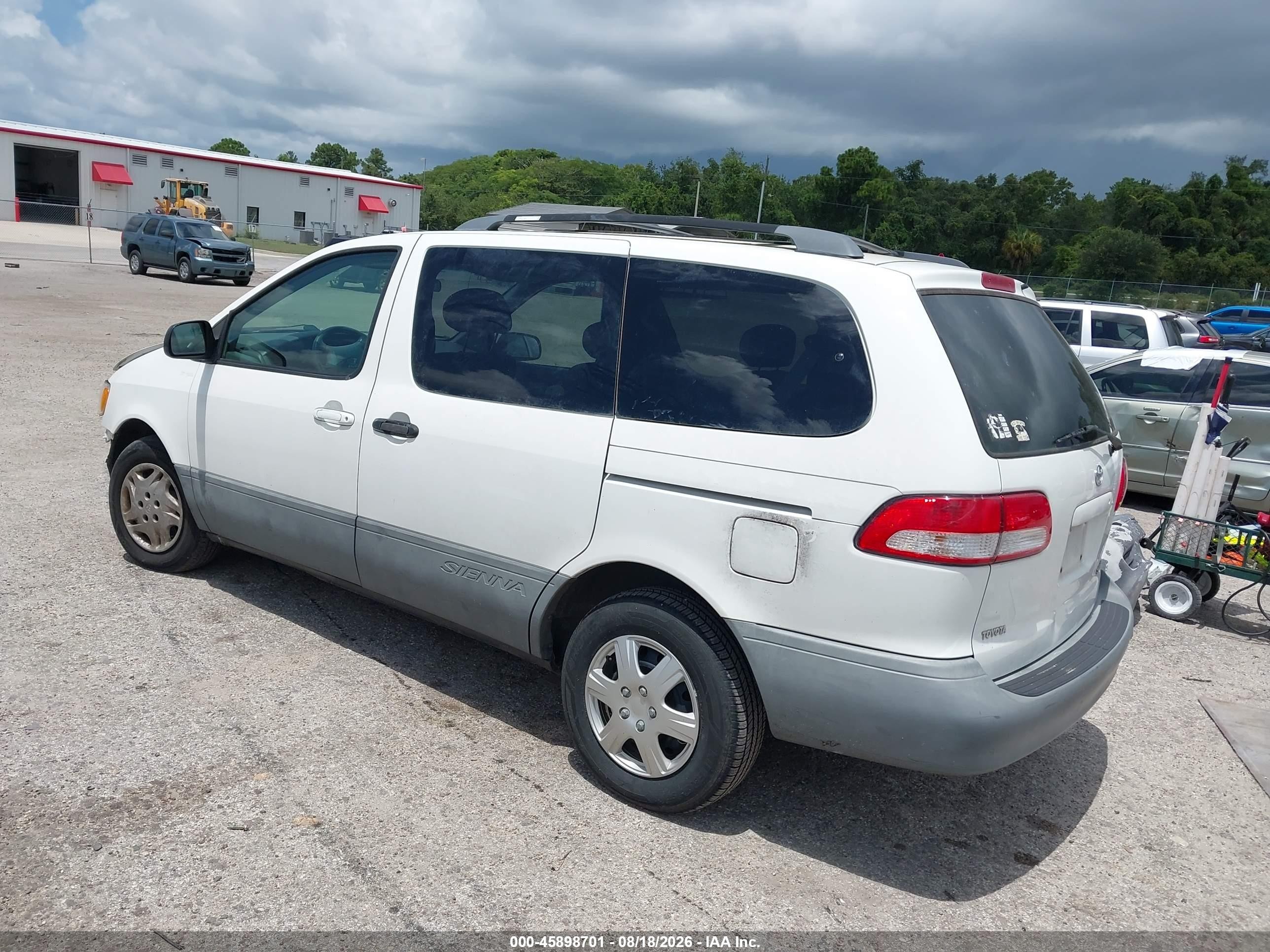 2001 Toyota Sienna Le White vin: 4T3ZF13C41U345322