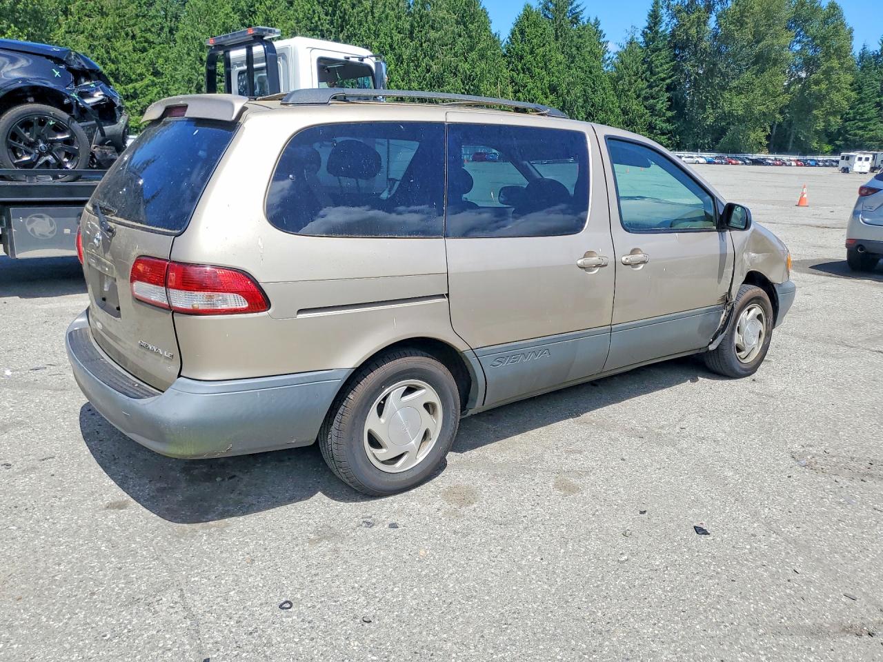 2001 Toyota Sienna Le Tan vin: 4T3ZF13C41U355185