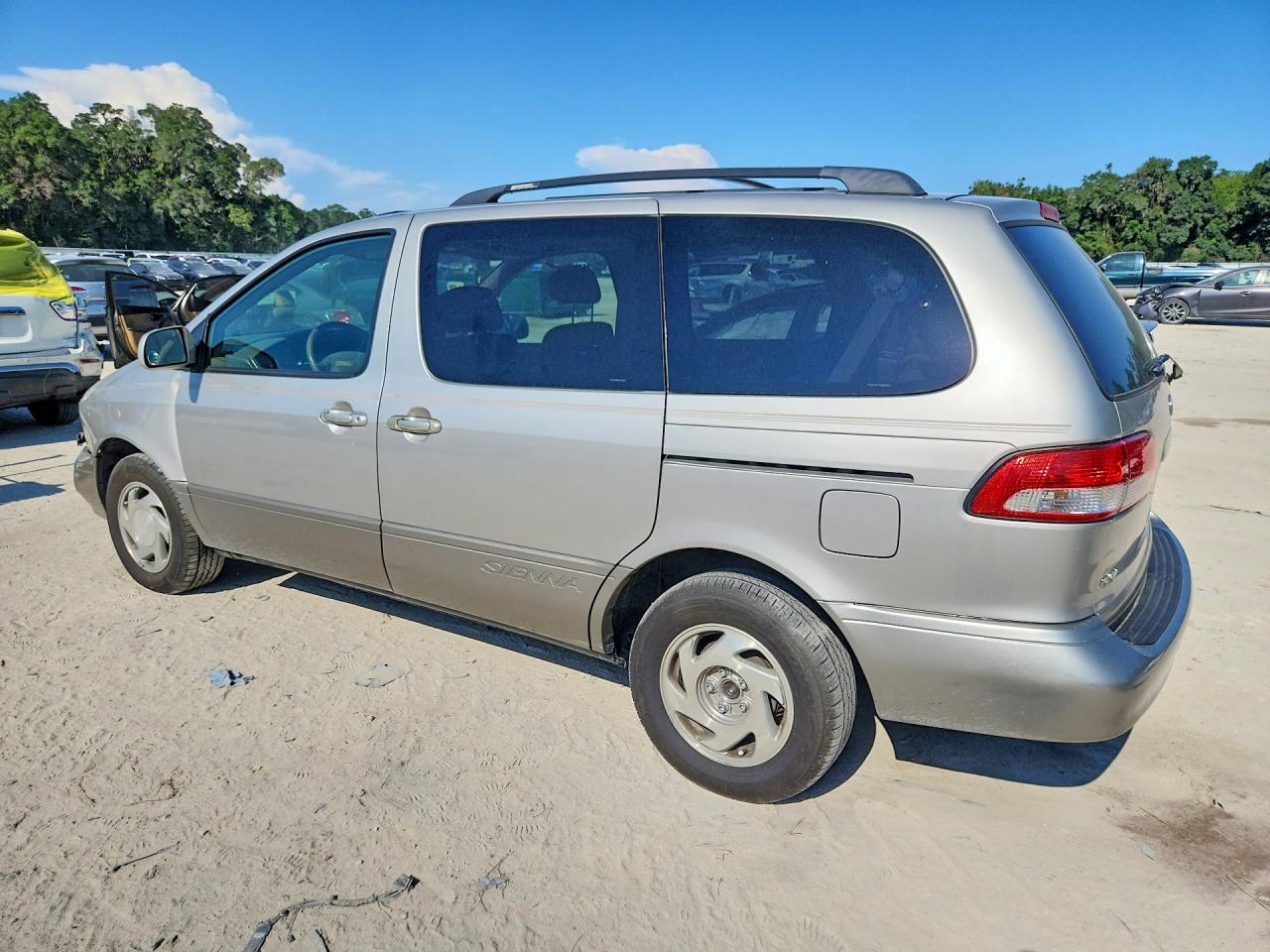 2001 Toyota Sienna Xle Silver vin: 4T3ZF13C41U376537