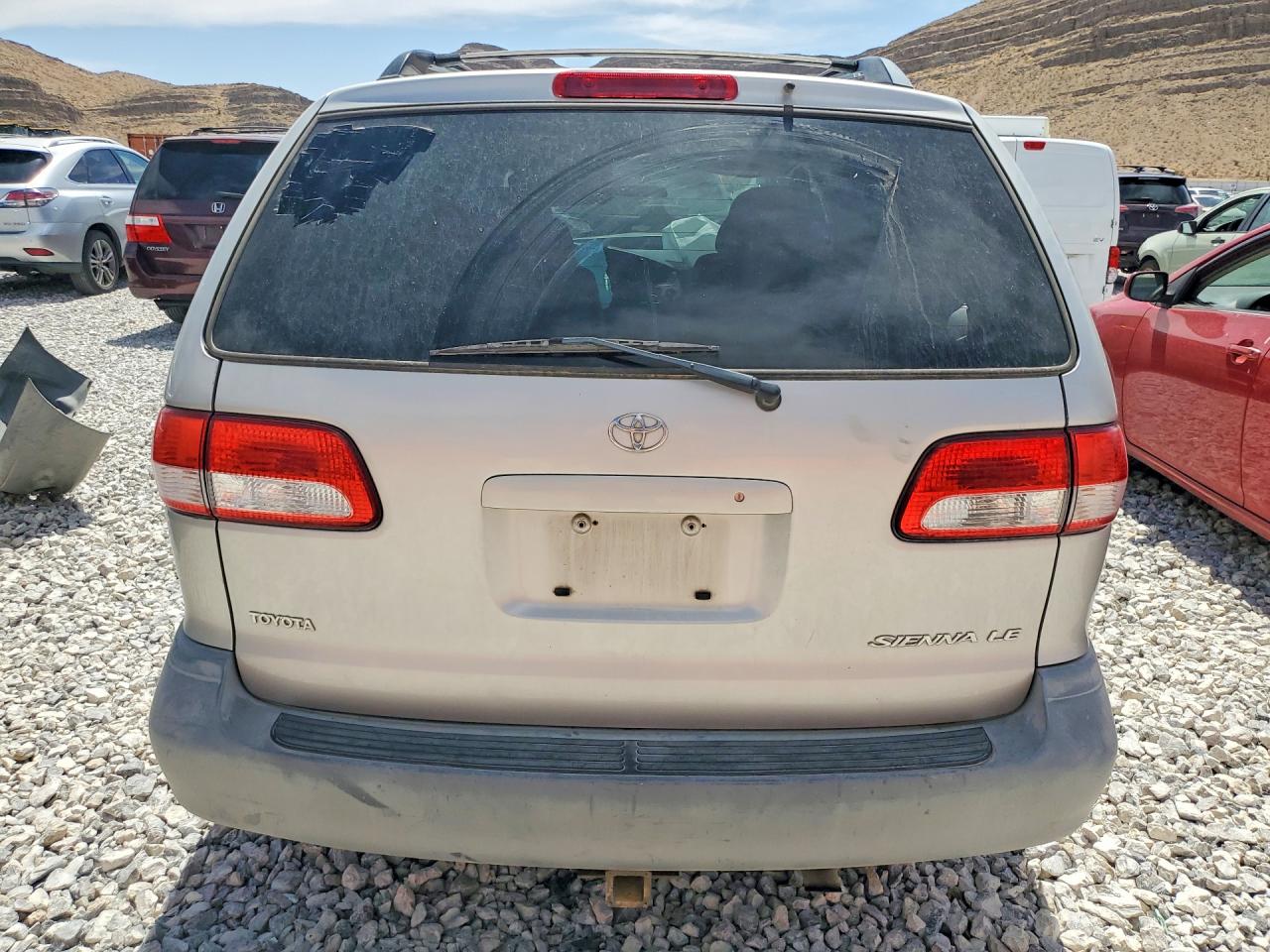 2001 Toyota Sienna Le Silver vin: 4T3ZF13C41U399378
