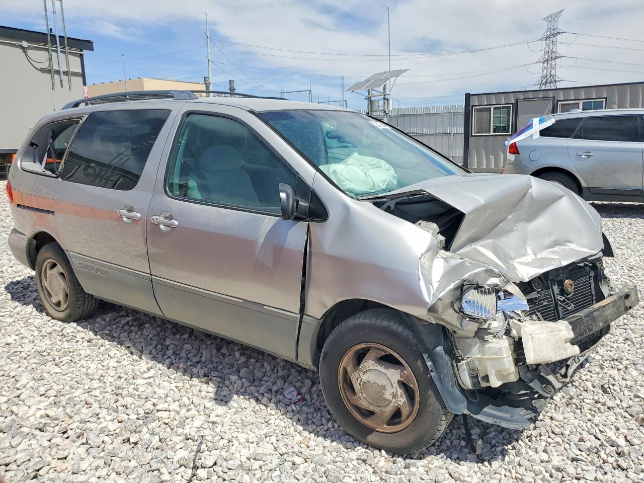 2001 Toyota Sienna Le Silver vin: 4T3ZF13C41U399378