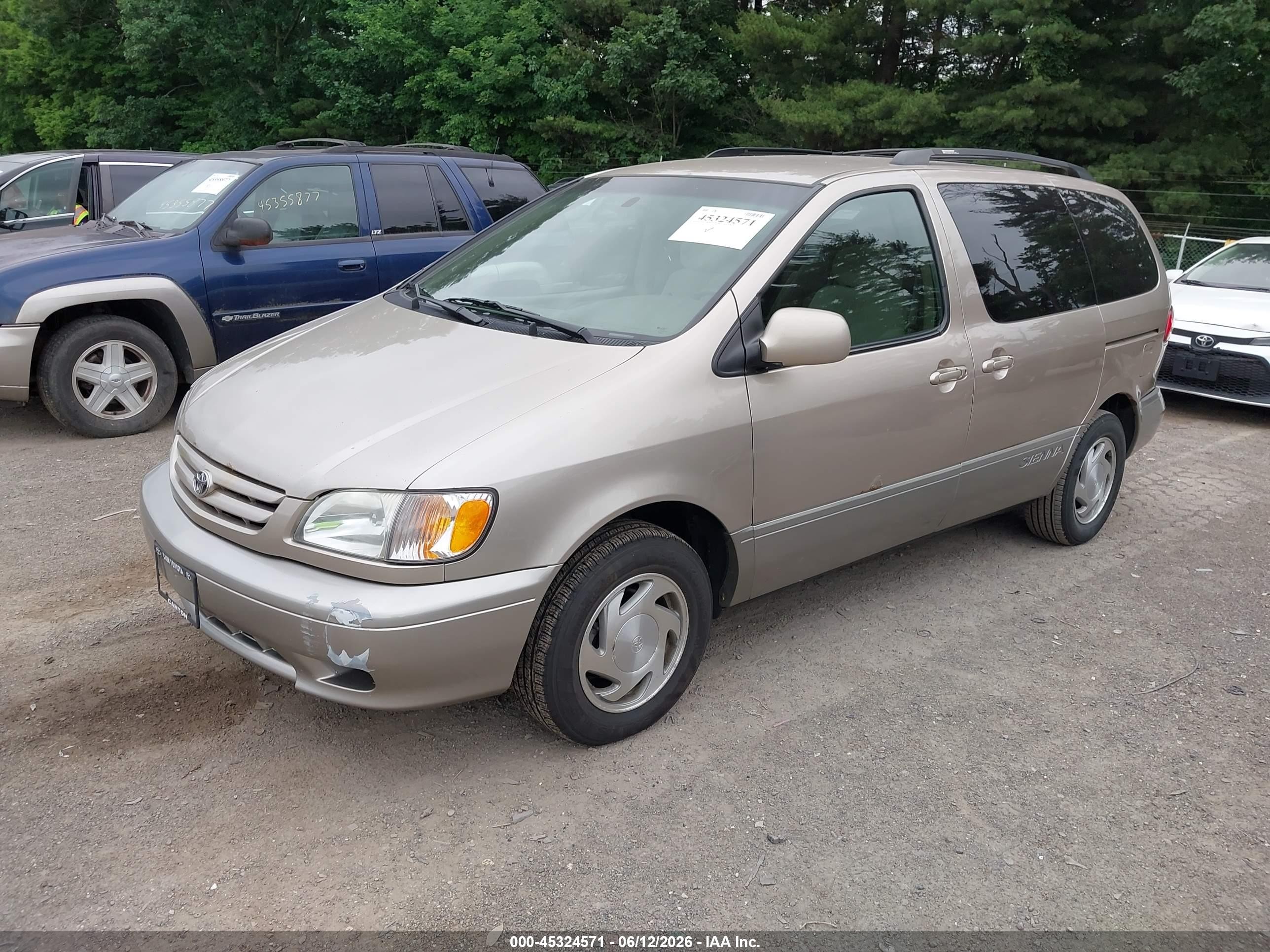 2003 Toyota Sienna Le Brown vin: 4T3ZF13C43U519876