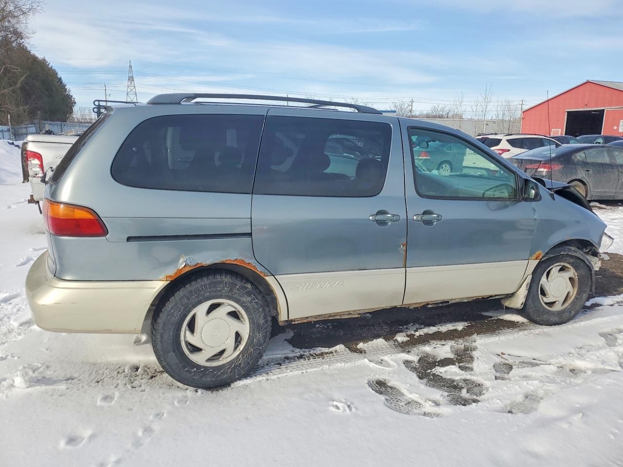 2000 Toyota Sienna Le Blue vin: 4T3ZF13C4YU273211