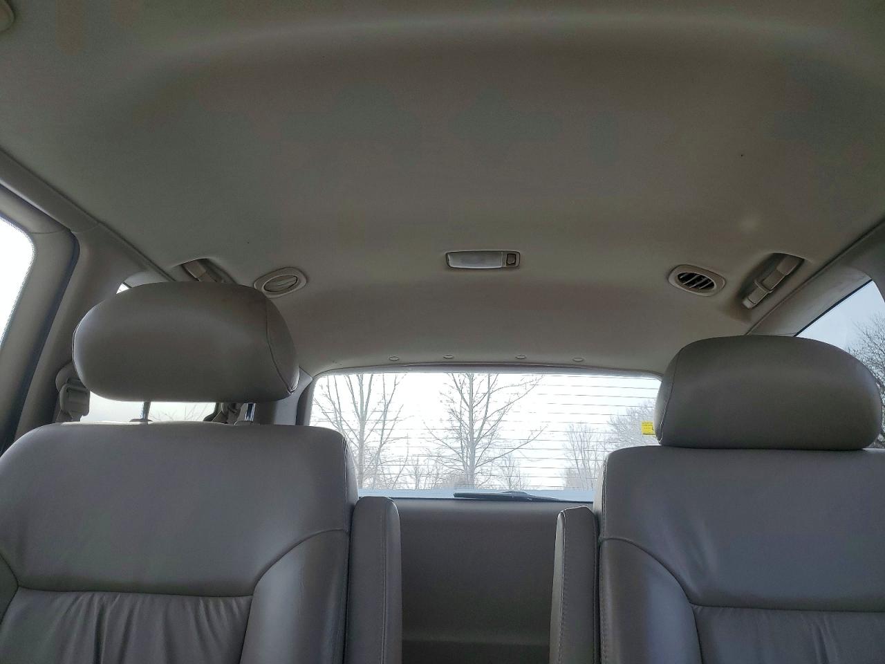 2000 Toyota Sienna Le Blue vin: 4T3ZF13C4YU273211