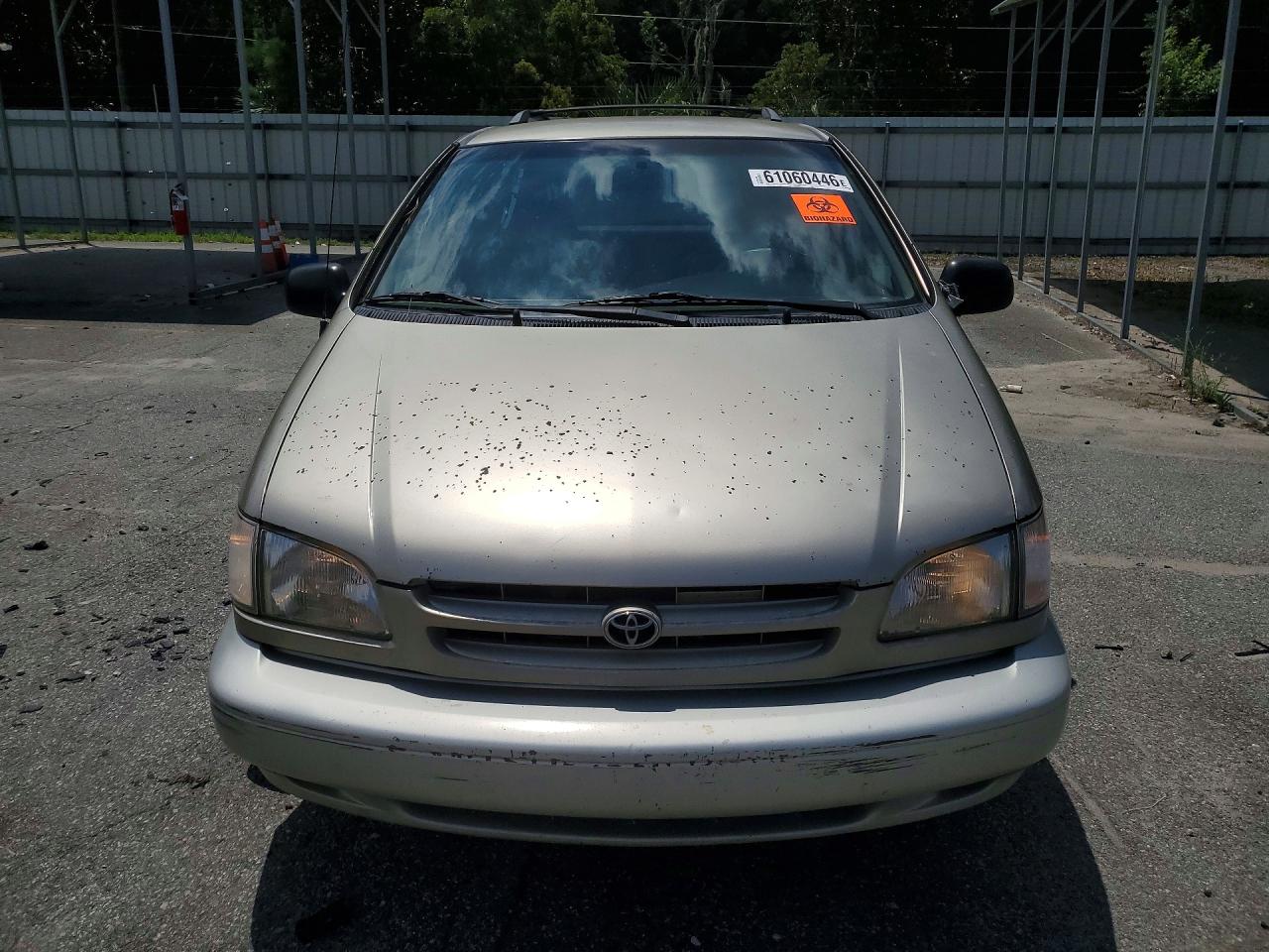 2000 Toyota Sienna Xle Tan vin: 4T3ZF13C4YU317207