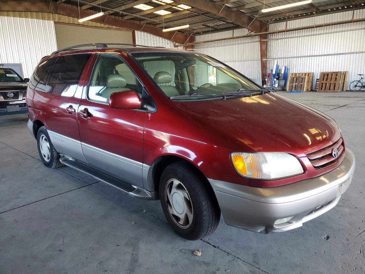 2002 Toyota Sienna Xle Burgundy vin: 4T3ZF13C52U455040