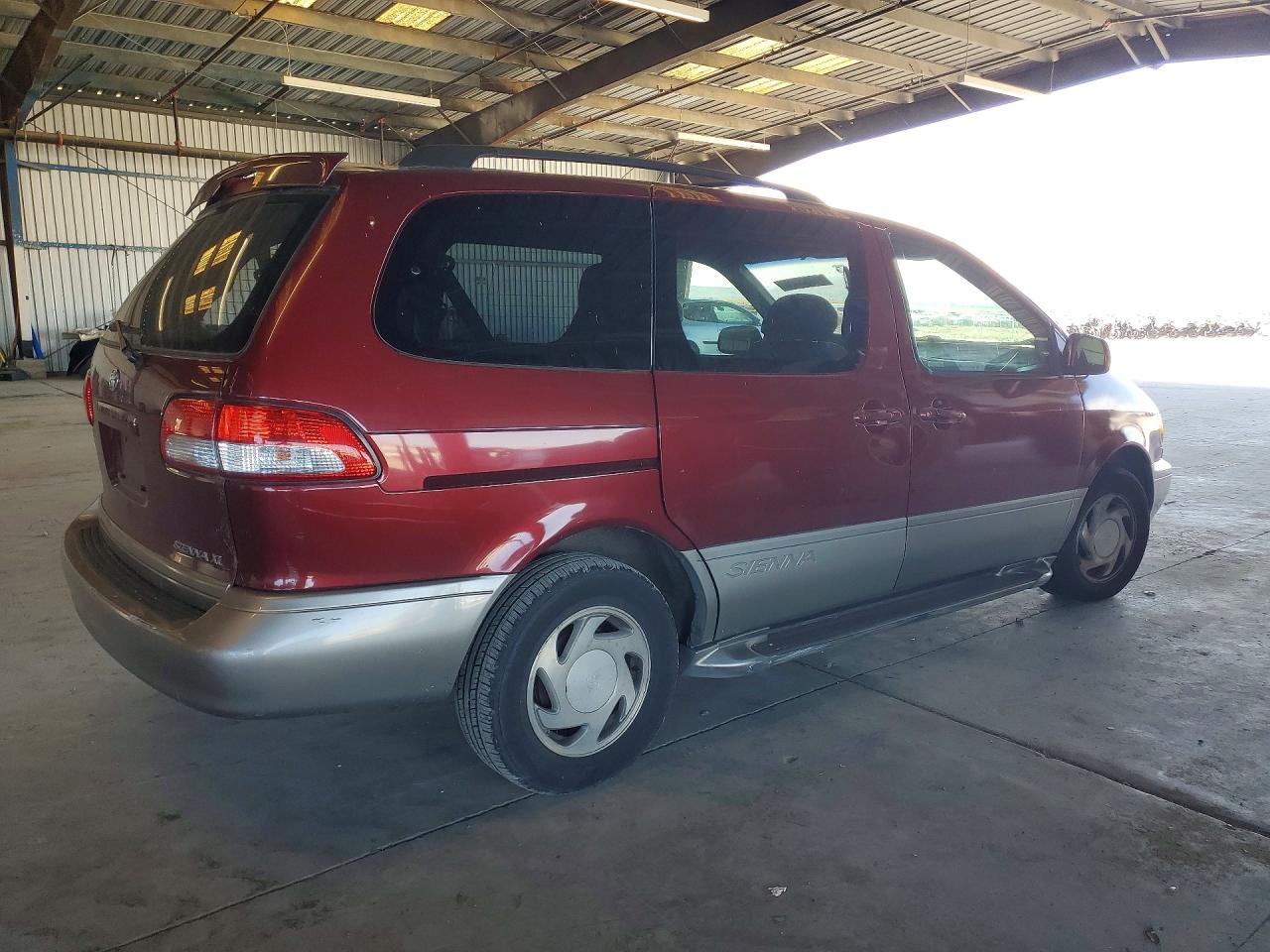 2002 Toyota Sienna Xle Burgundy vin: 4T3ZF13C52U455040