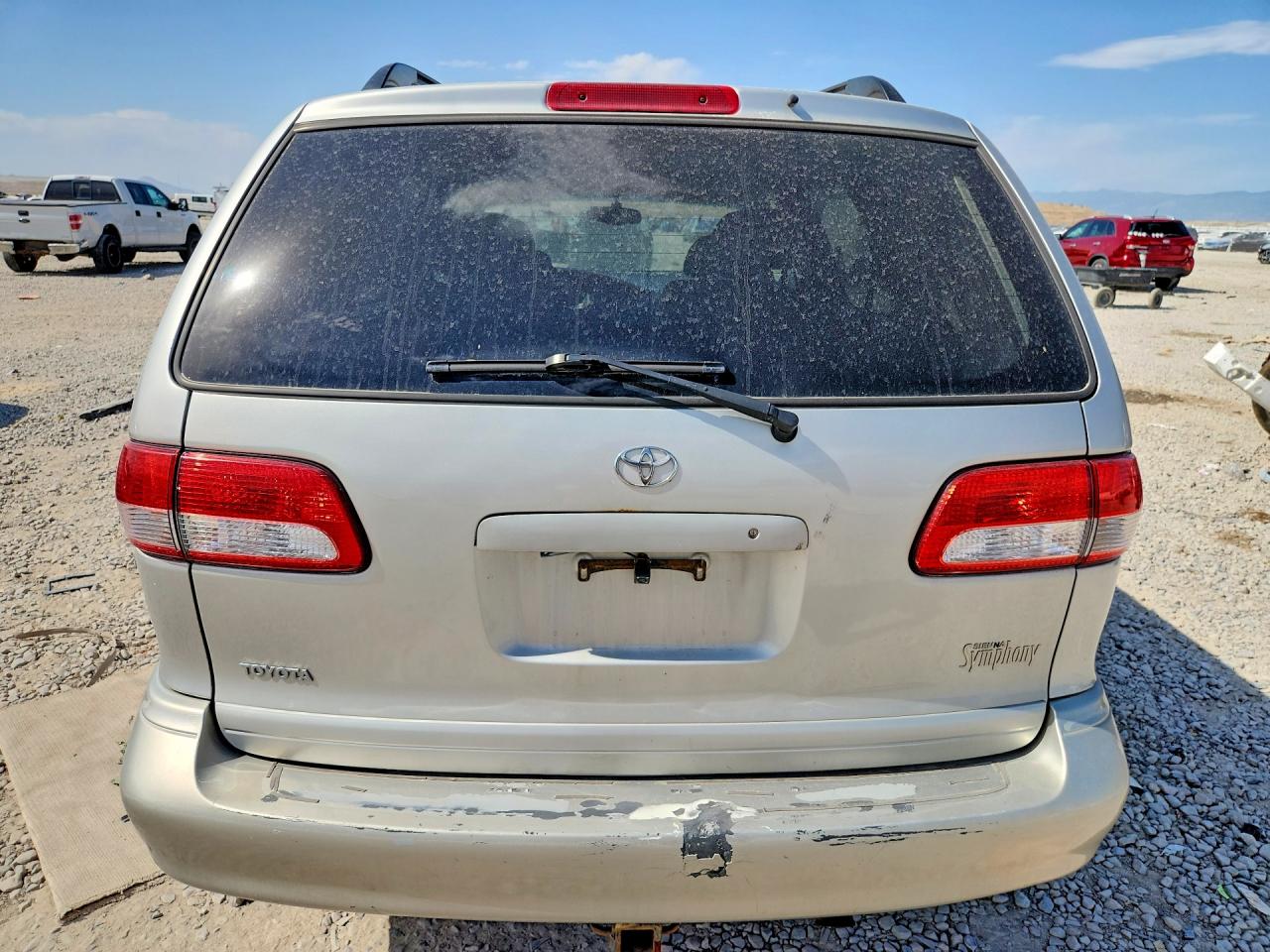 2003 Toyota Sienna Le Silver vin: 4T3ZF13C53U533043