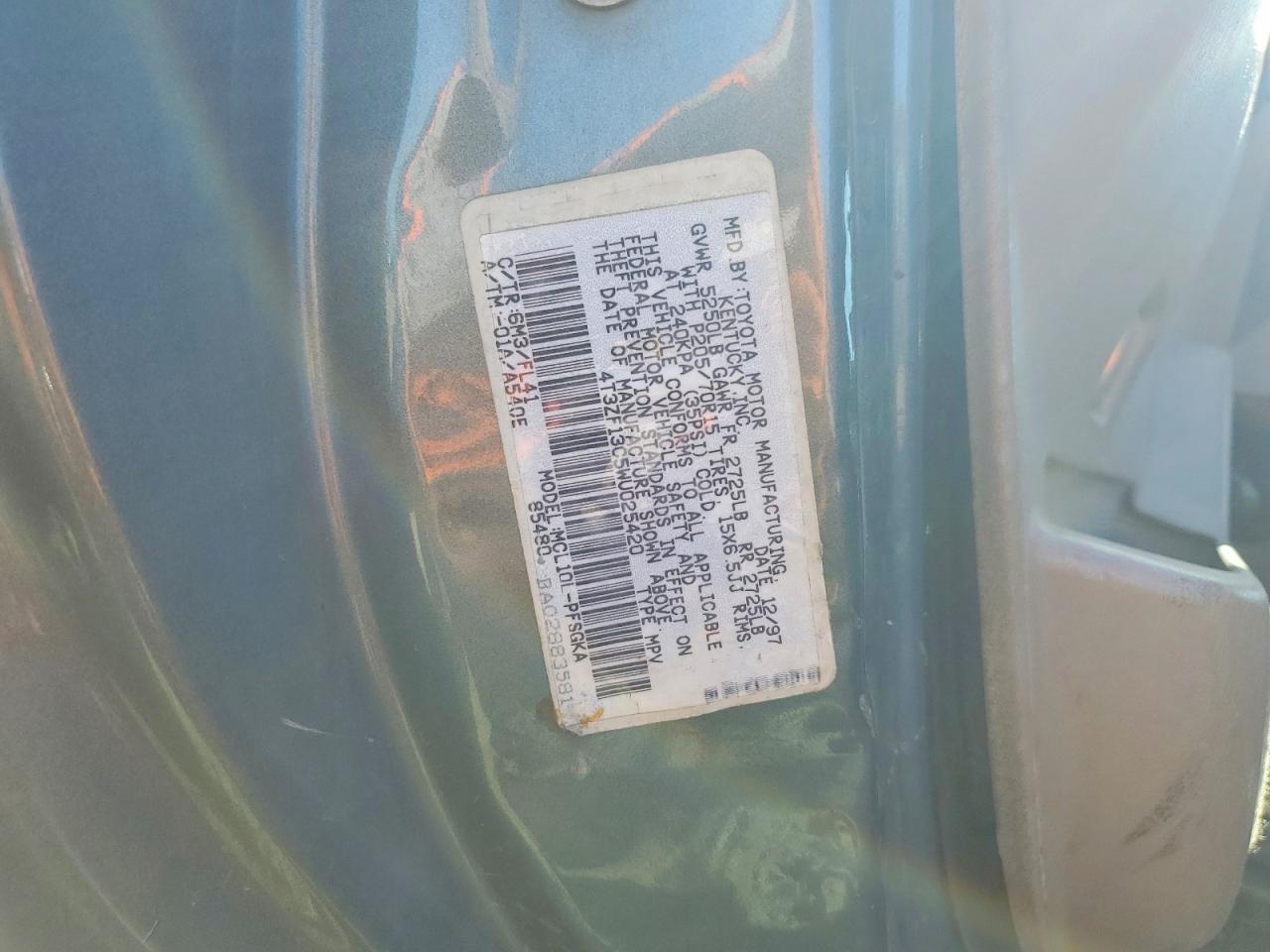 1998 Toyota Sienna Le Зеленый vin: 4T3ZF13C5WU025420