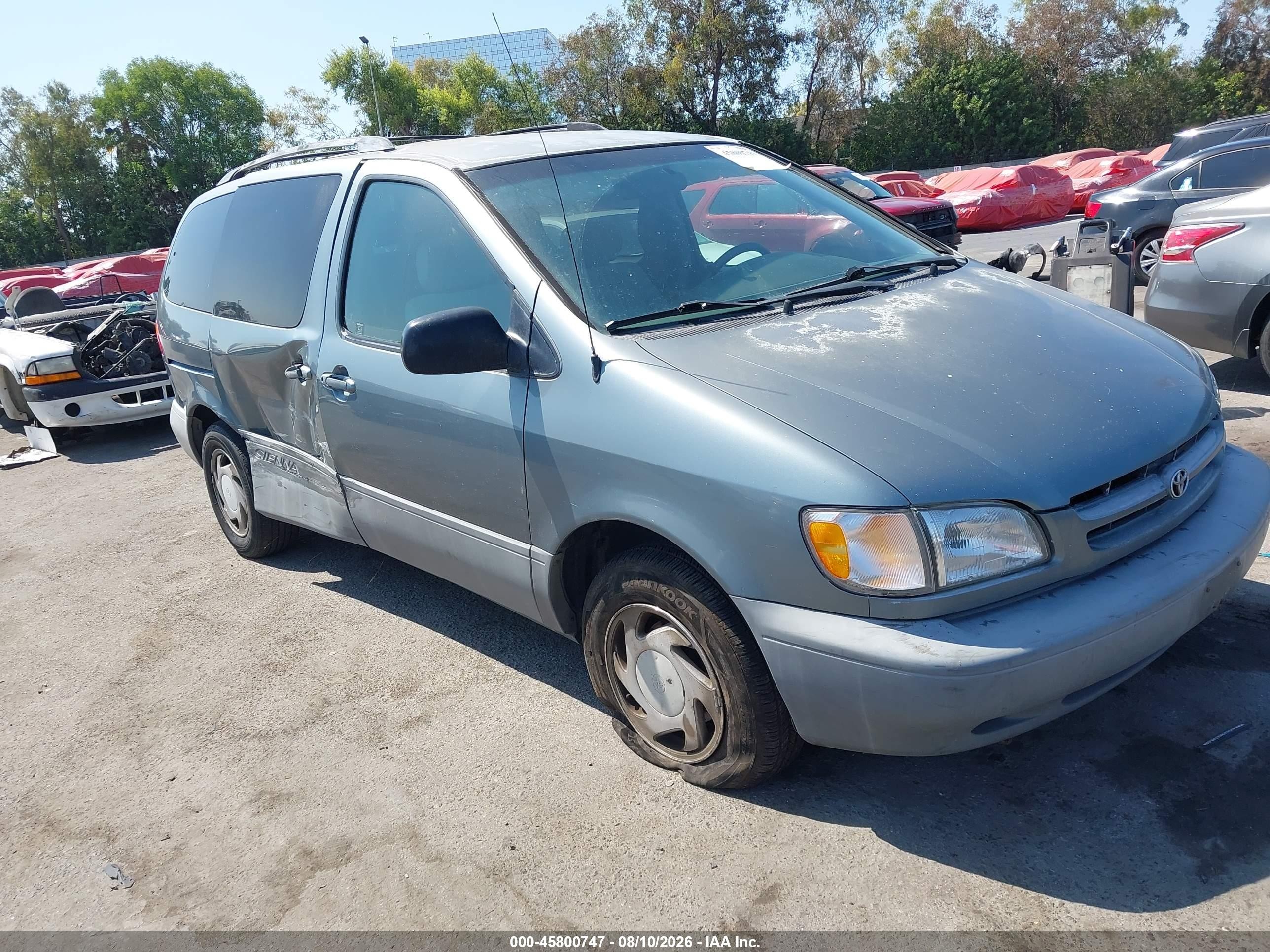 1999 Toyota Sienna Le Зеленый vin: 4T3ZF13C5XU127396
