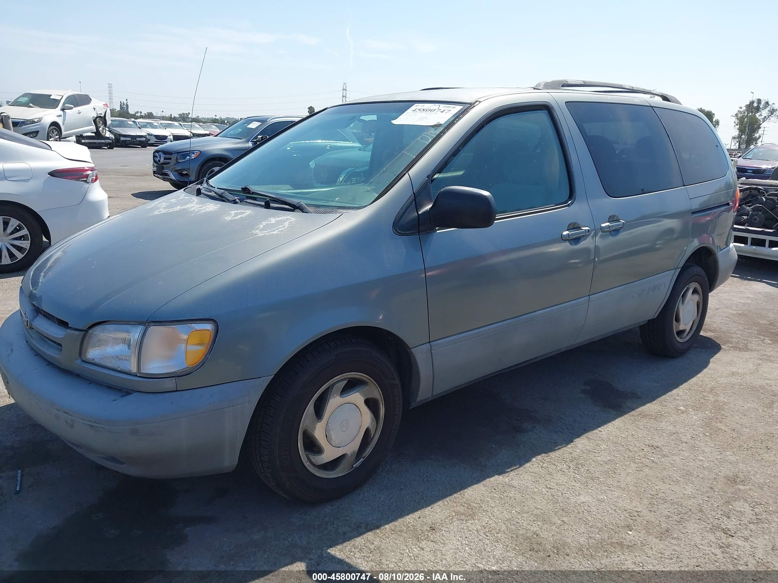 1999 Toyota Sienna Le Зеленый vin: 4T3ZF13C5XU127396