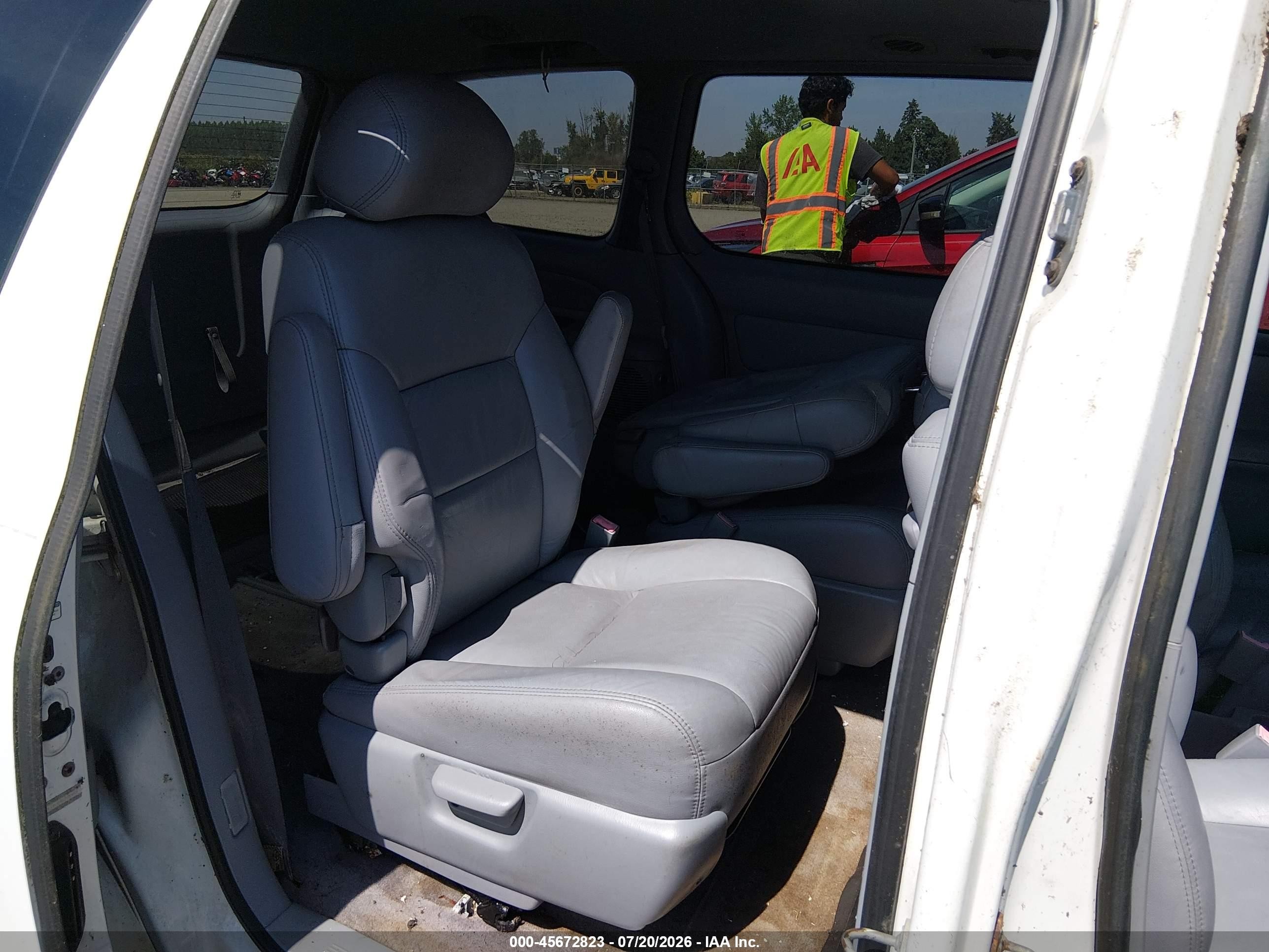 2000 Toyota Sienna Xle White vin: 4T3ZF13C5YU212983