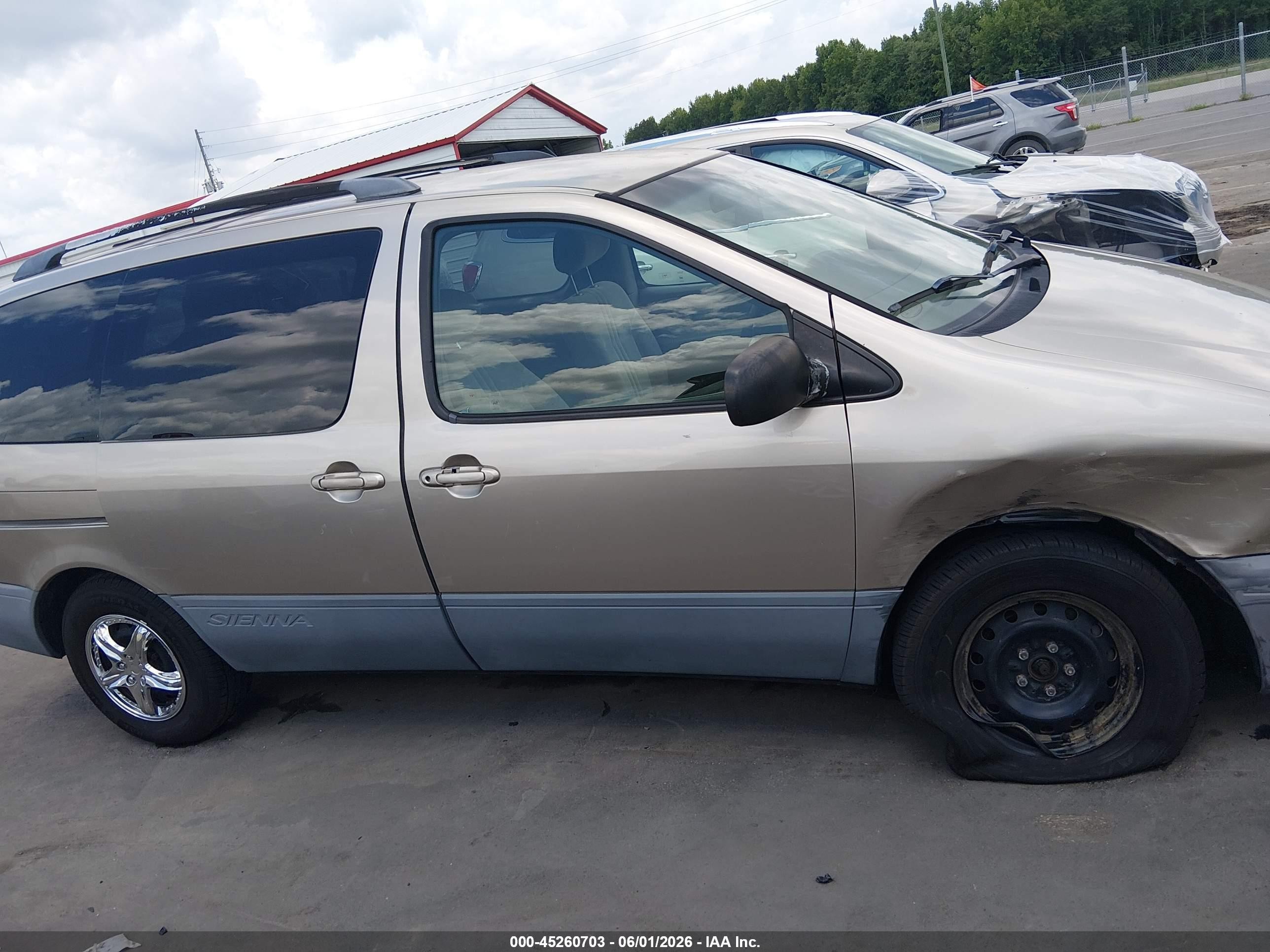2001 Toyota Sienna Le Tan vin: 4T3ZF13C61U322026