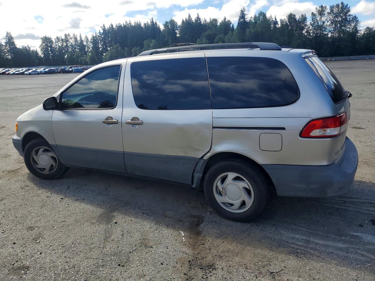 2001 Toyota Sienna Le Серебряный vin: 4T3ZF13C61U333611