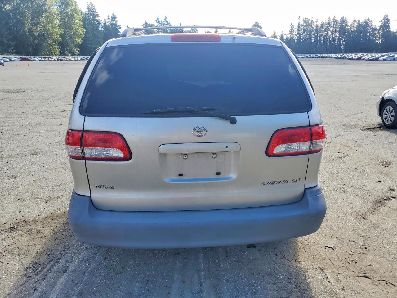 2001 Toyota Sienna Le Серебряный vin: 4T3ZF13C61U333611