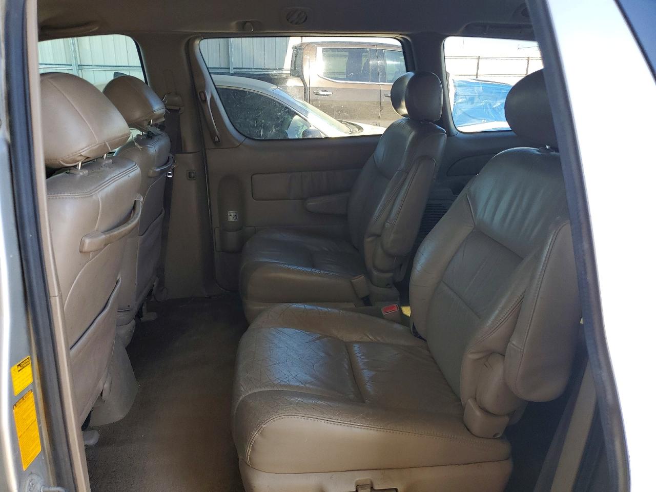 2003 Toyota Sienna Xle Tan vin: 4T3ZF13C63U518082