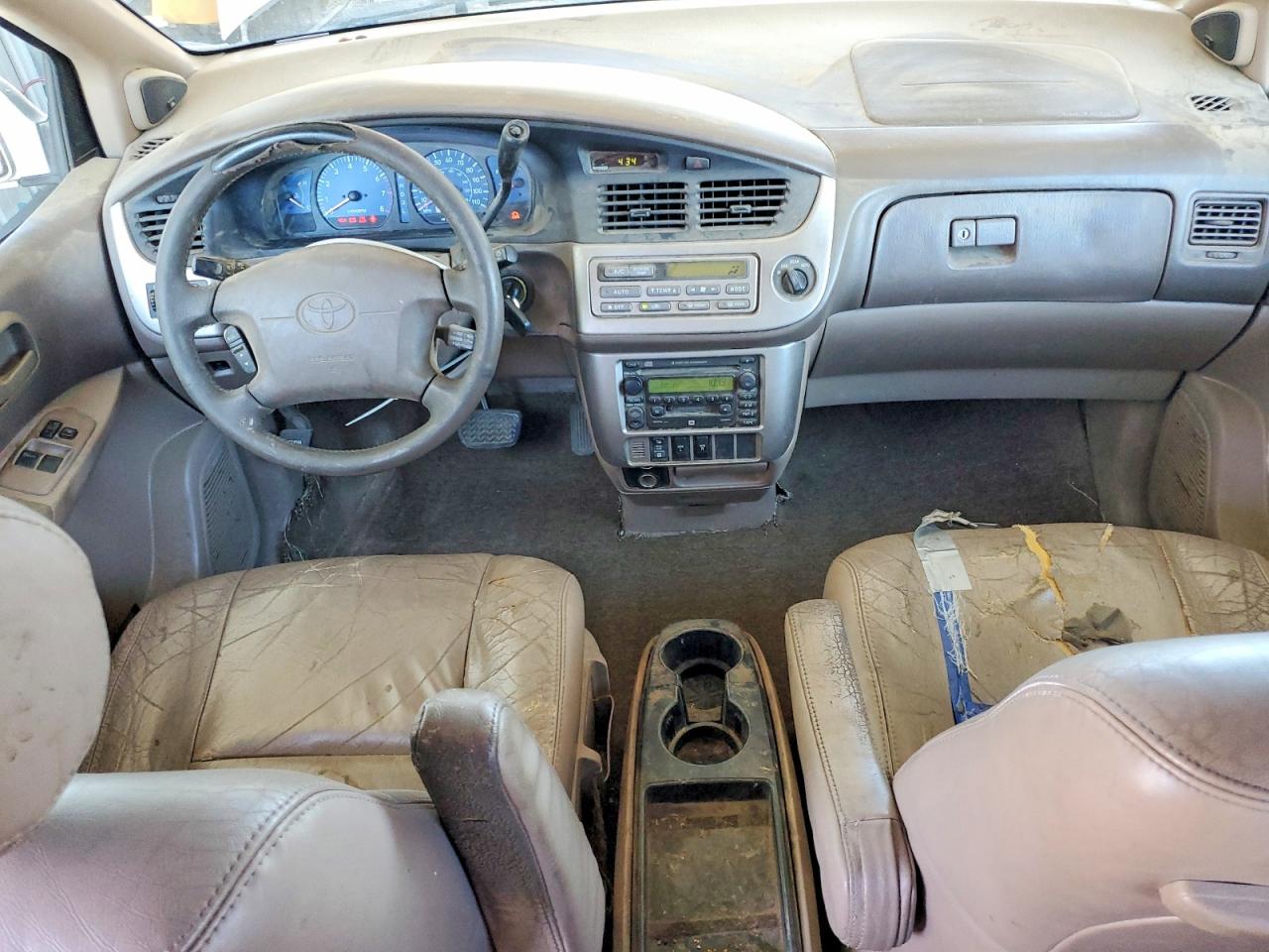 2003 Toyota Sienna Xle Tan vin: 4T3ZF13C63U518082