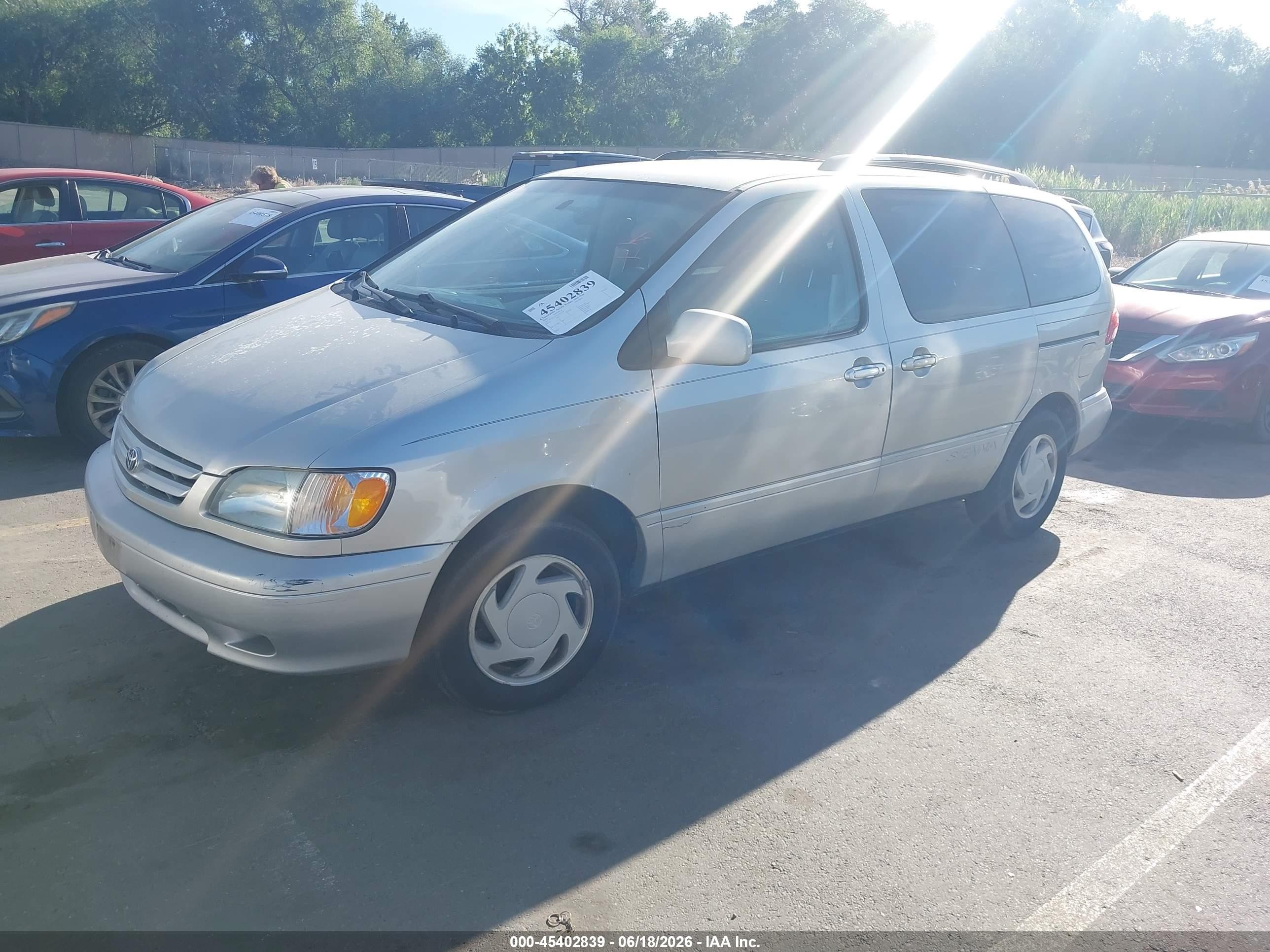 2003 Toyota Sienna Le Silver vin: 4T3ZF13C63U539126