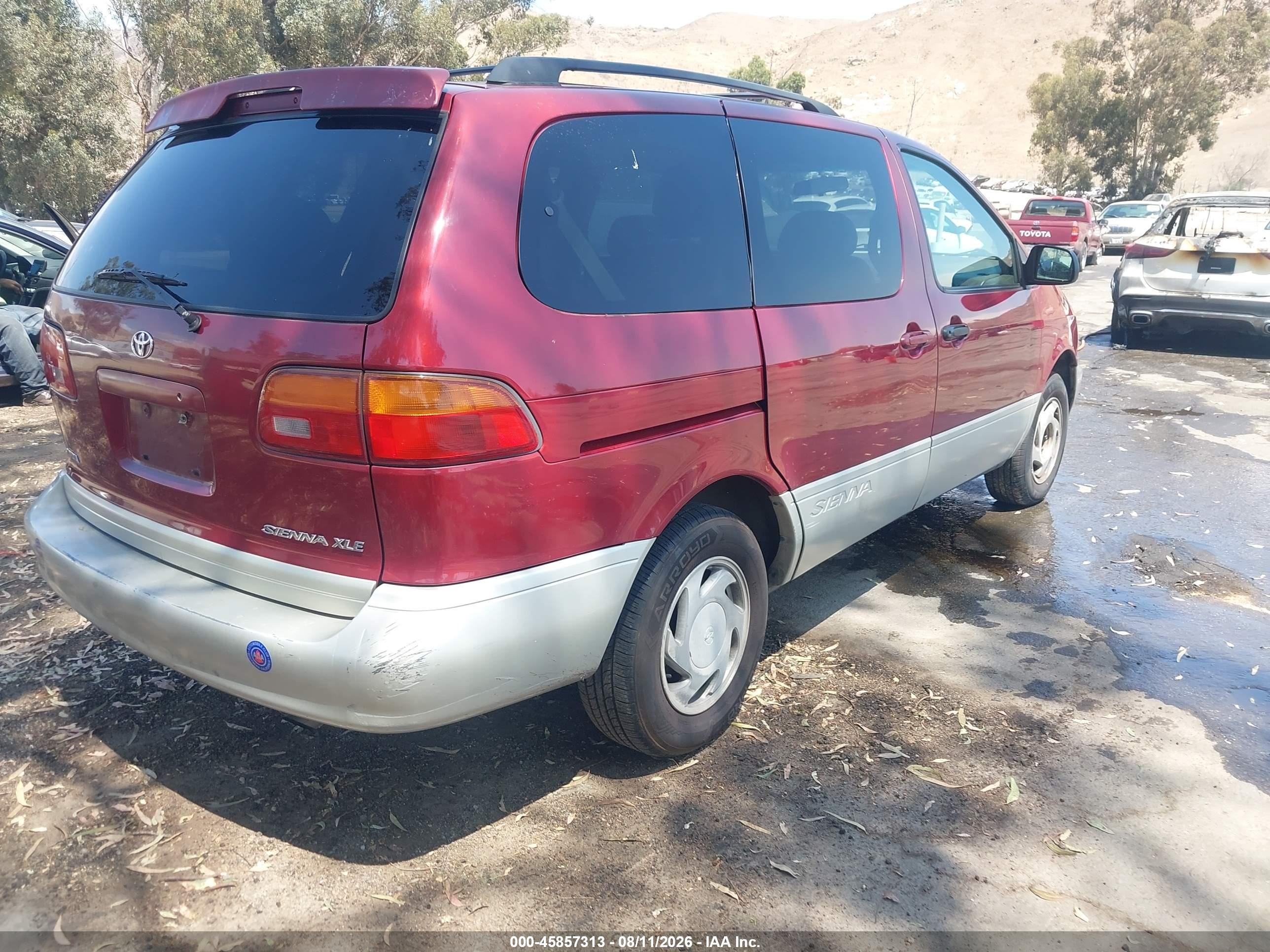 1998 Toyota Sienna Xle Red vin: 4T3ZF13C6WU048026