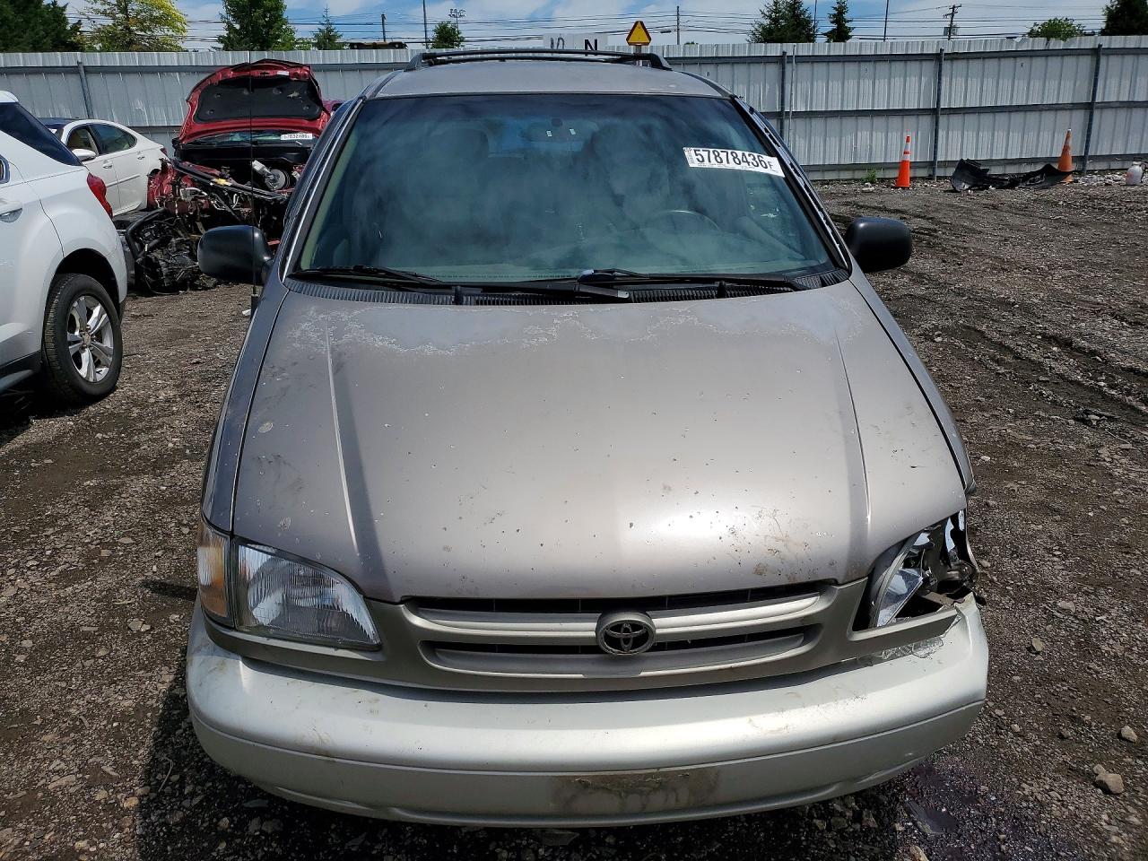 1998 Toyota Sienna Xle Silver vin: 4T3ZF13C6WU057115