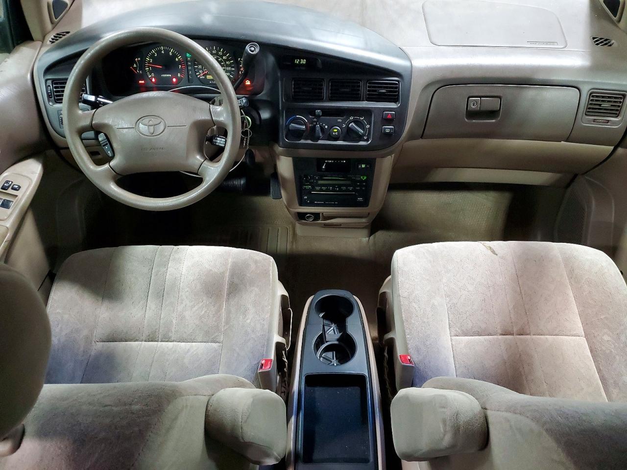 1999 Toyota Sienna Le Tan vin: 4T3ZF13C6XU093193