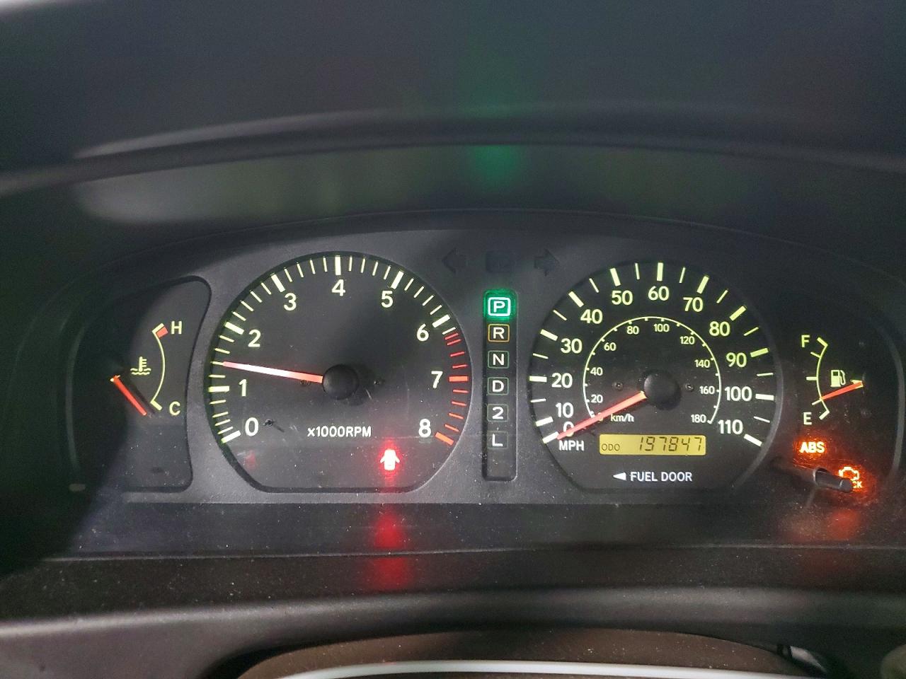 1999 Toyota Sienna Le Tan vin: 4T3ZF13C6XU093193