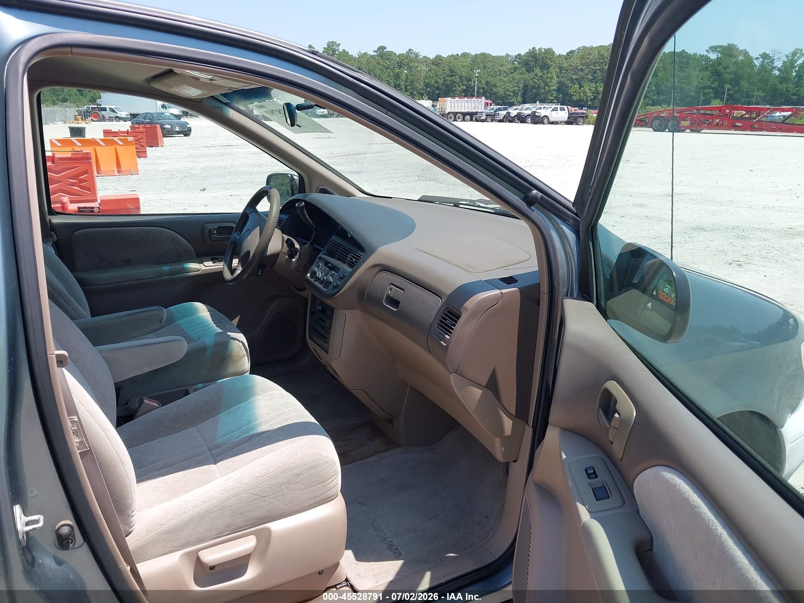 1999 Toyota Sienna Le Teal vin: 4T3ZF13C6XU107450
