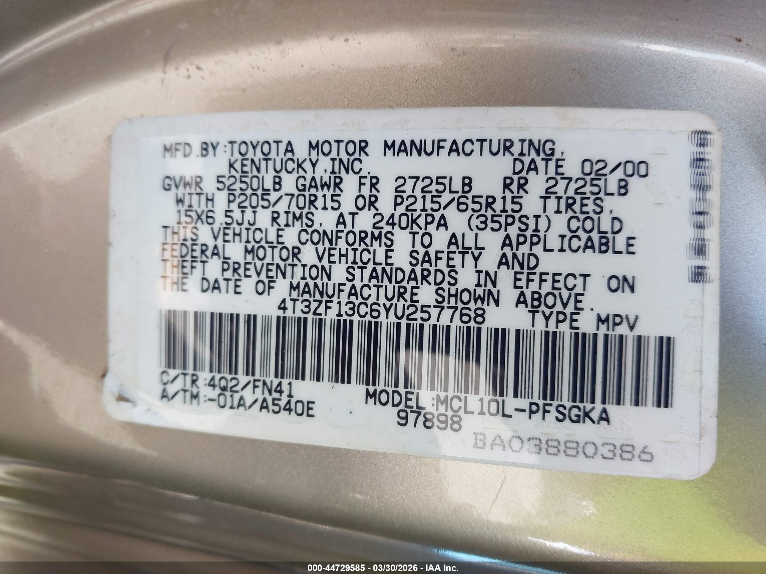 2000 Toyota Sienna Le Gold vin: 4T3ZF13C6YU257768