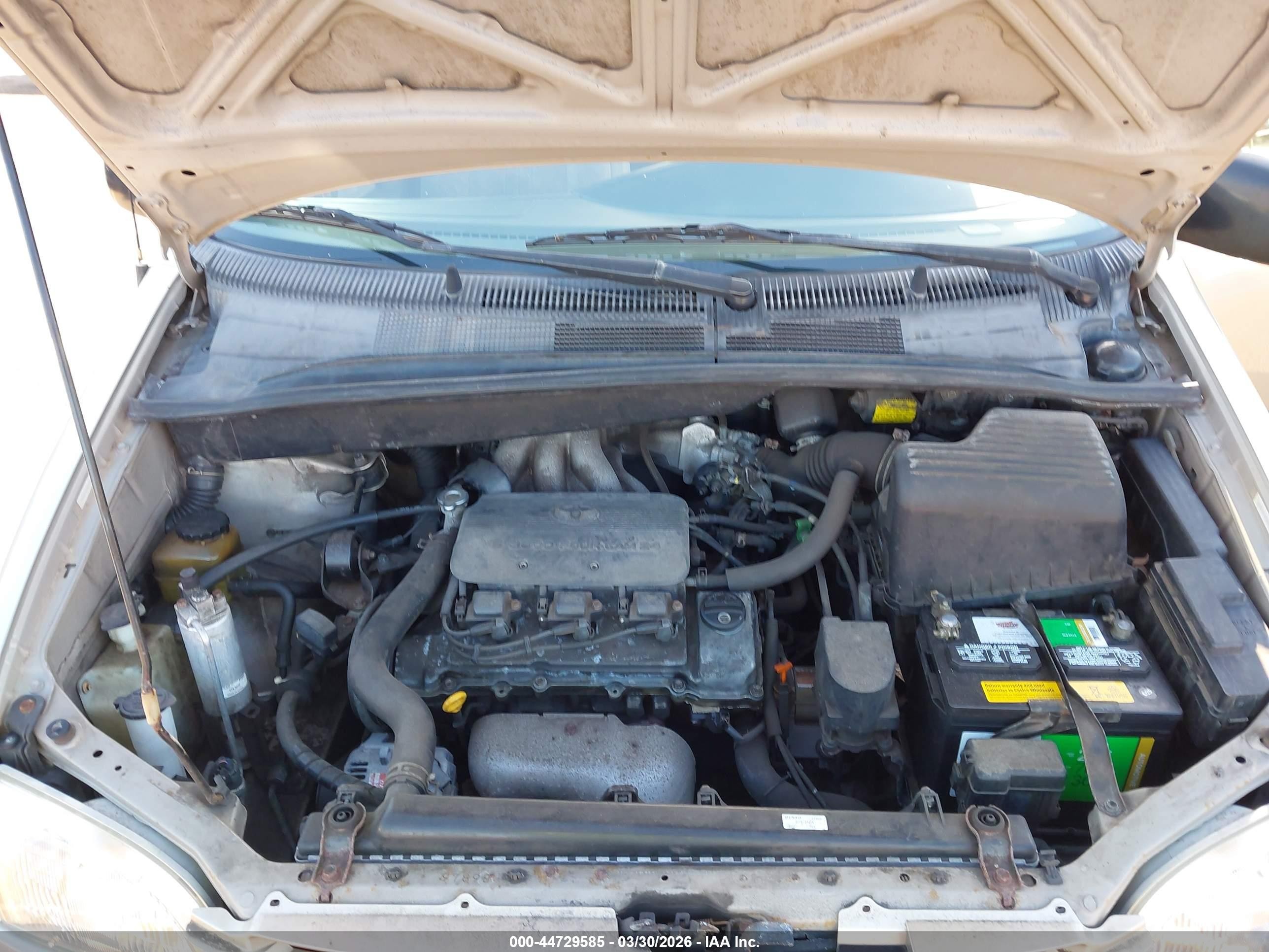 2000 Toyota Sienna Le Gold vin: 4T3ZF13C6YU257768