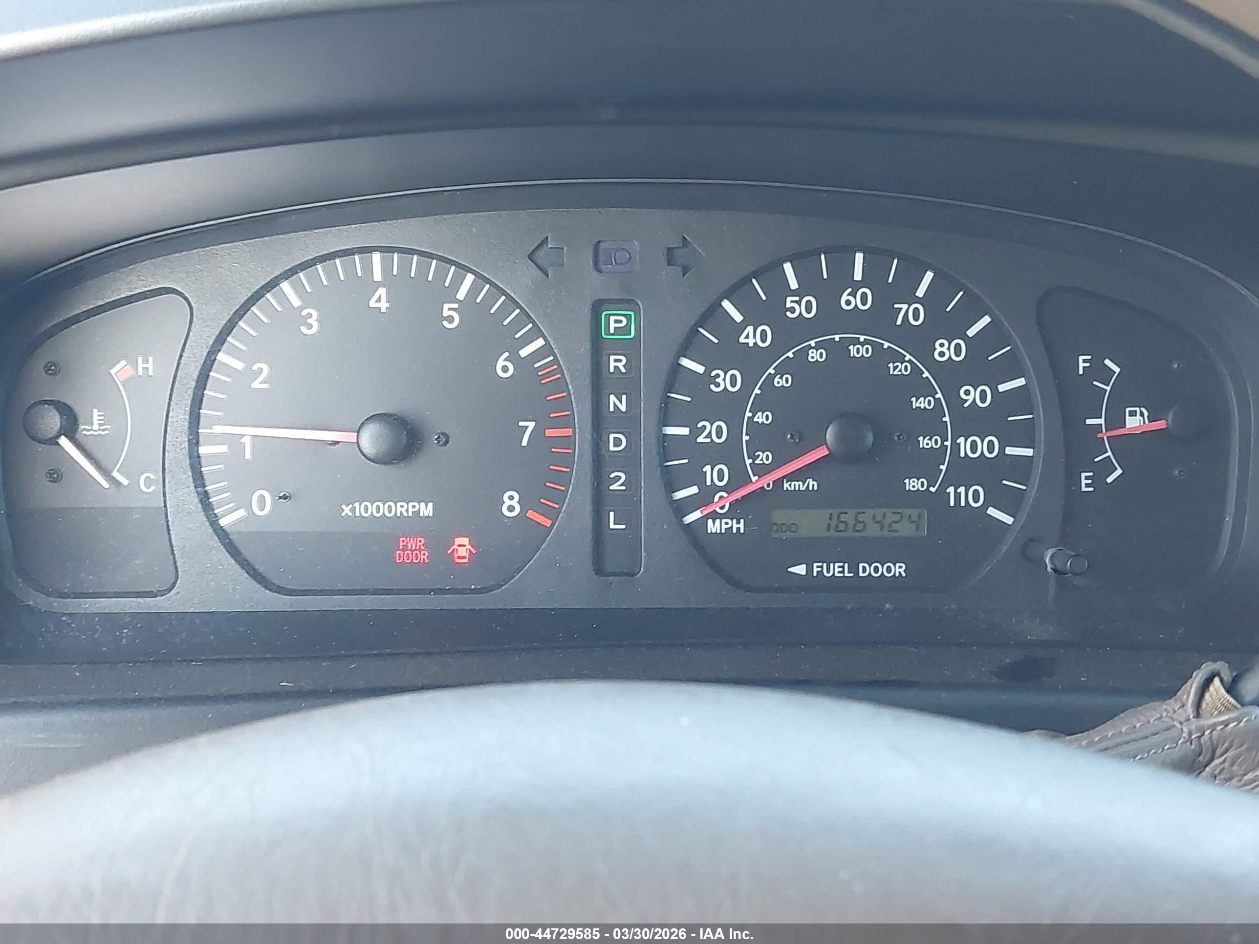 2000 Toyota Sienna Le Gold vin: 4T3ZF13C6YU257768
