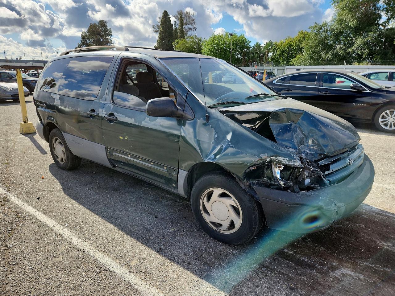 2000 Toyota Sienna Le Зеленый vin: 4T3ZF13C6YU263103