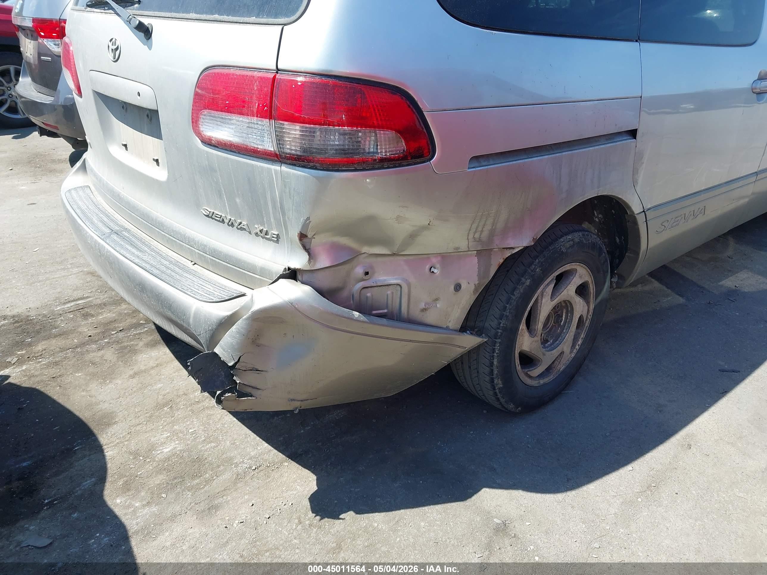2001 Toyota Sienna Xle Silver vin: 4T3ZF13C71U361031
