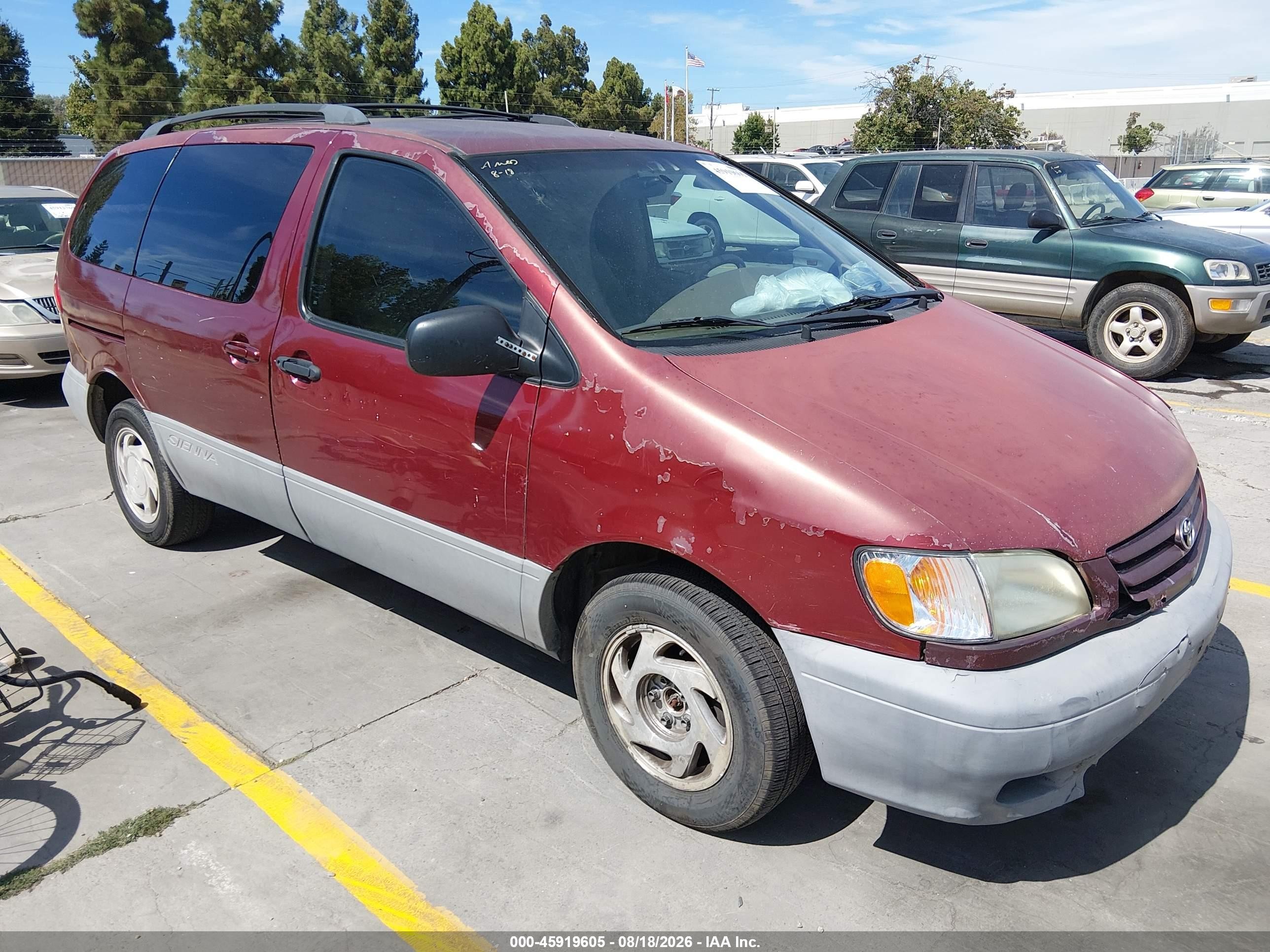 2001 Toyota Sienna Le Коричневый vin: 4T3ZF13C71U384860