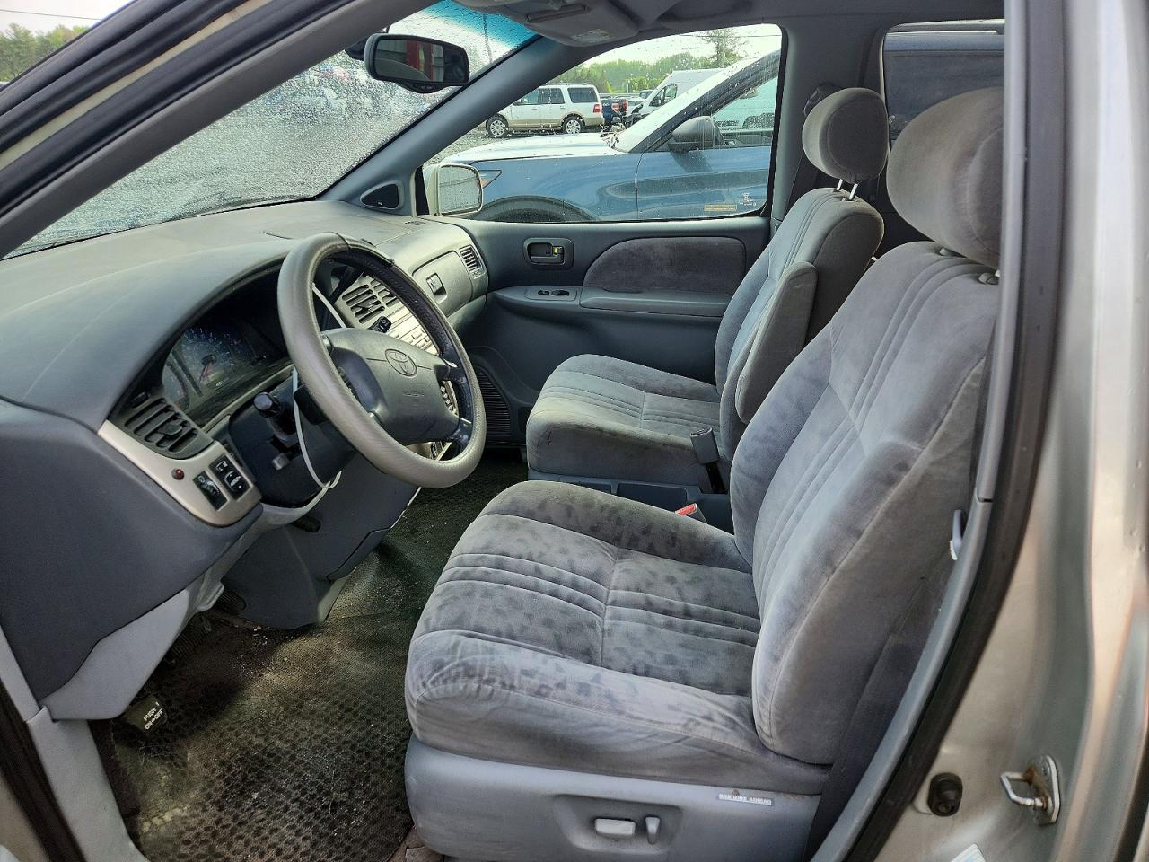 2001 Toyota Sienna Ce Beige vin: 4T3ZF13C71U409529