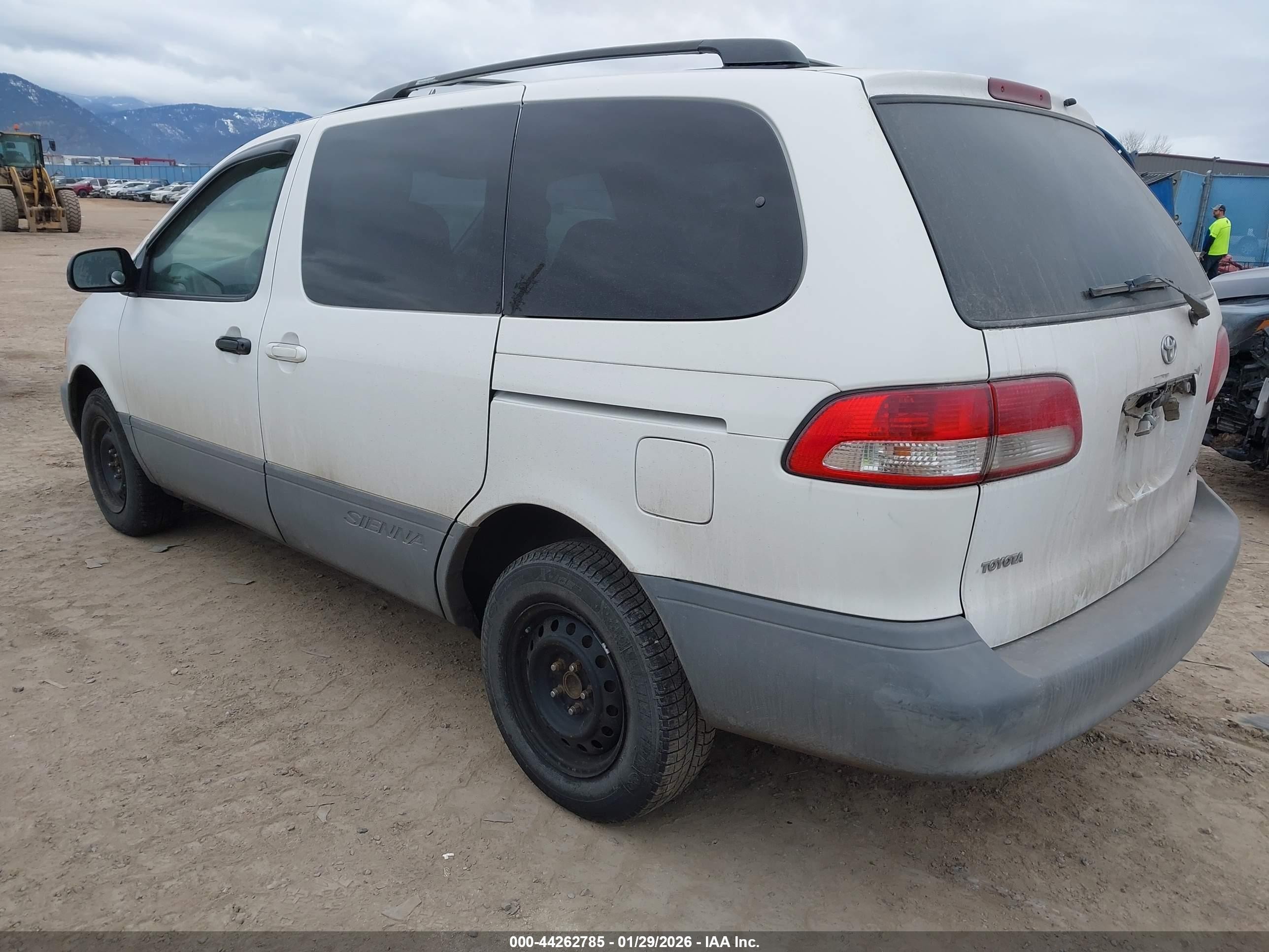 2002 Toyota Sienna Le White vin: 4T3ZF13C72U417244