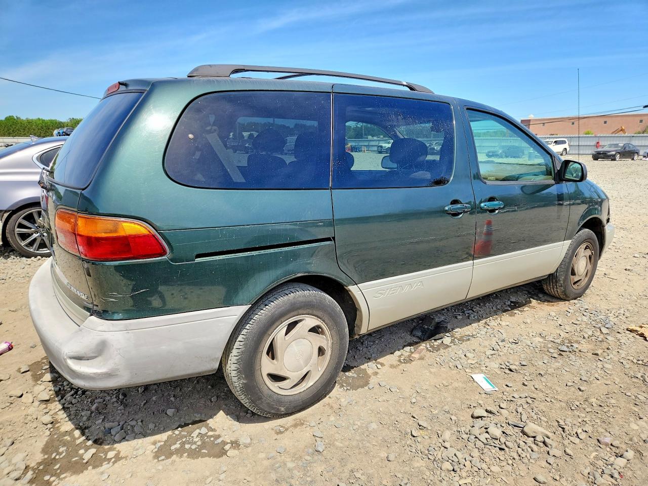 1999 Toyota Sienna Xle Green vin: 4T3ZF13C7XU121986
