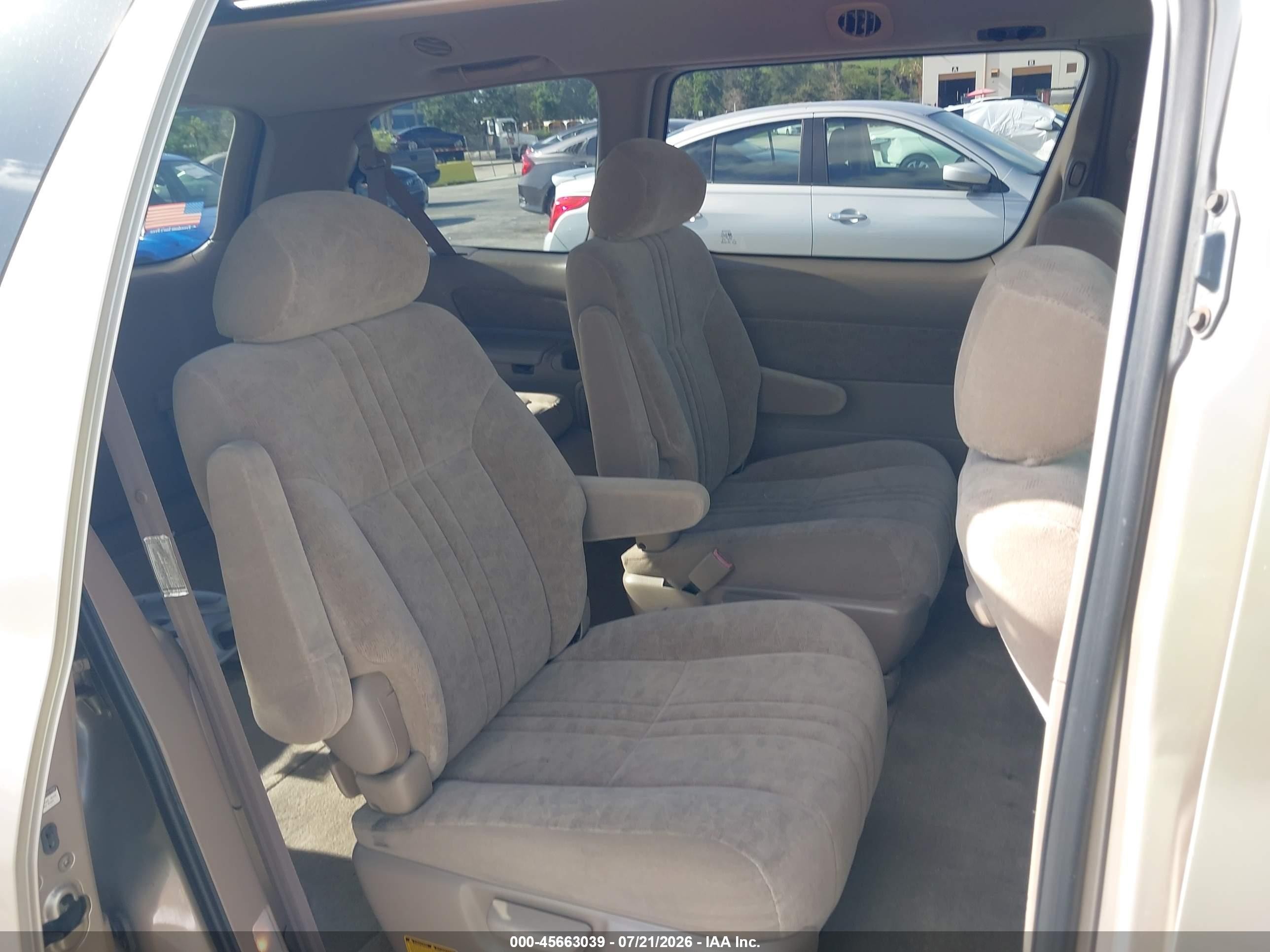 2001 Toyota Sienna Le Gold vin: 4T3ZF13C81U350281