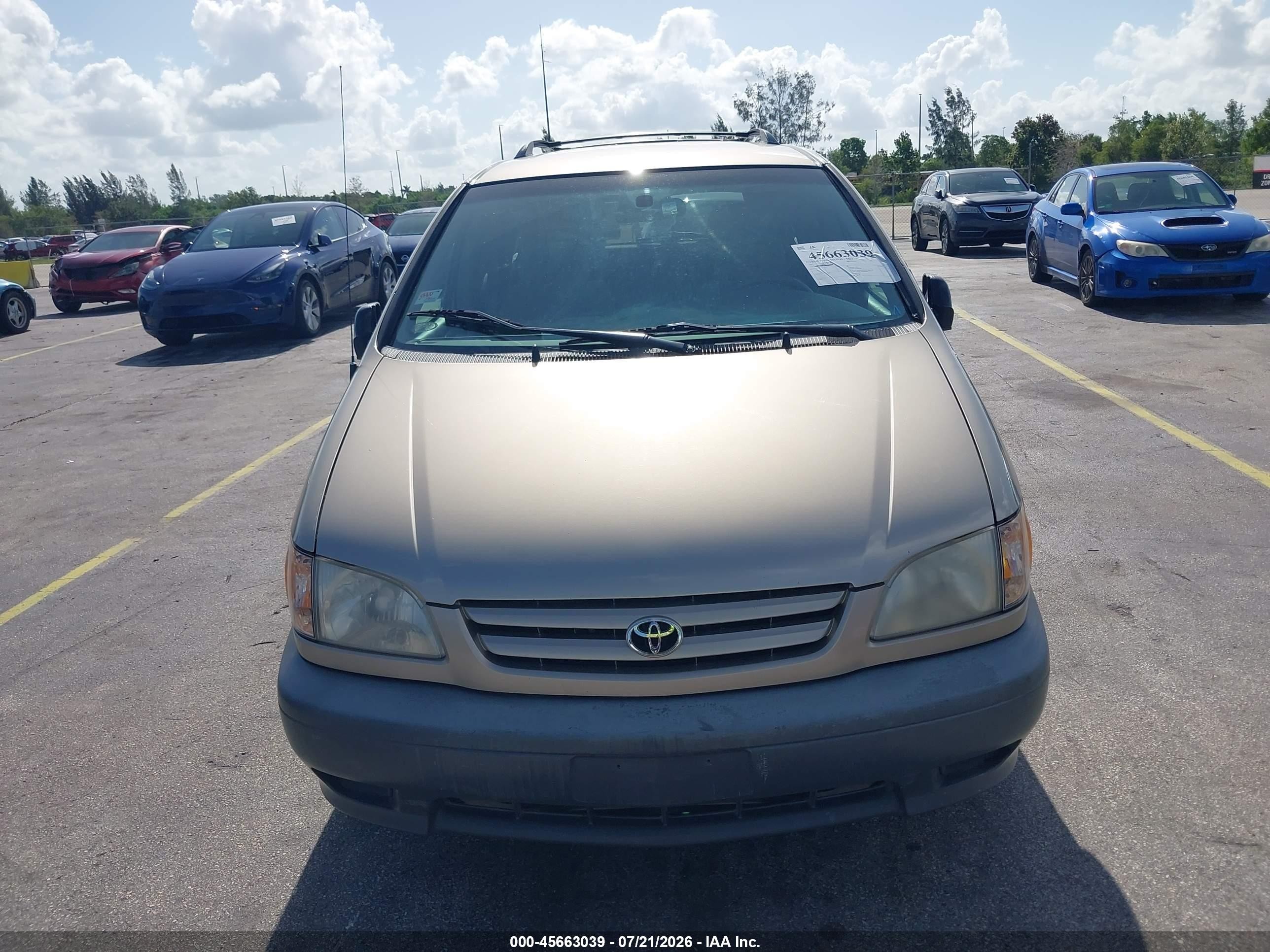 2001 Toyota Sienna Le Gold vin: 4T3ZF13C81U350281