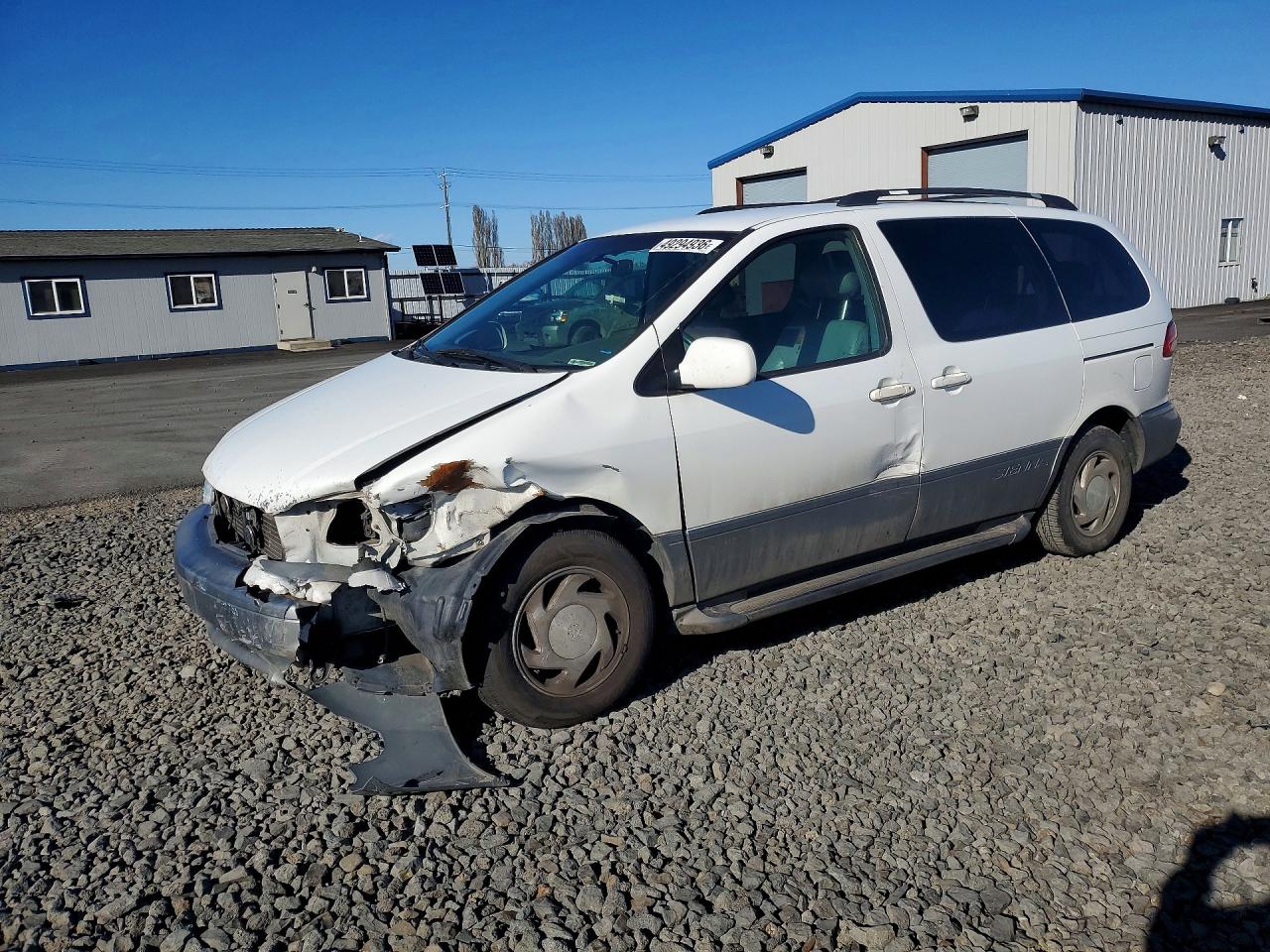 2002 Toyota Sienna Xle White vin: 4T3ZF13C82U444386