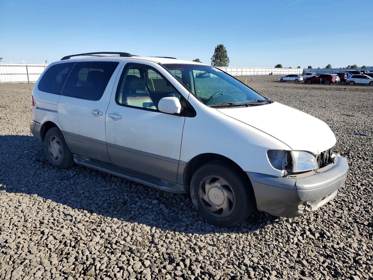 2002 Toyota Sienna Xle White vin: 4T3ZF13C82U444386